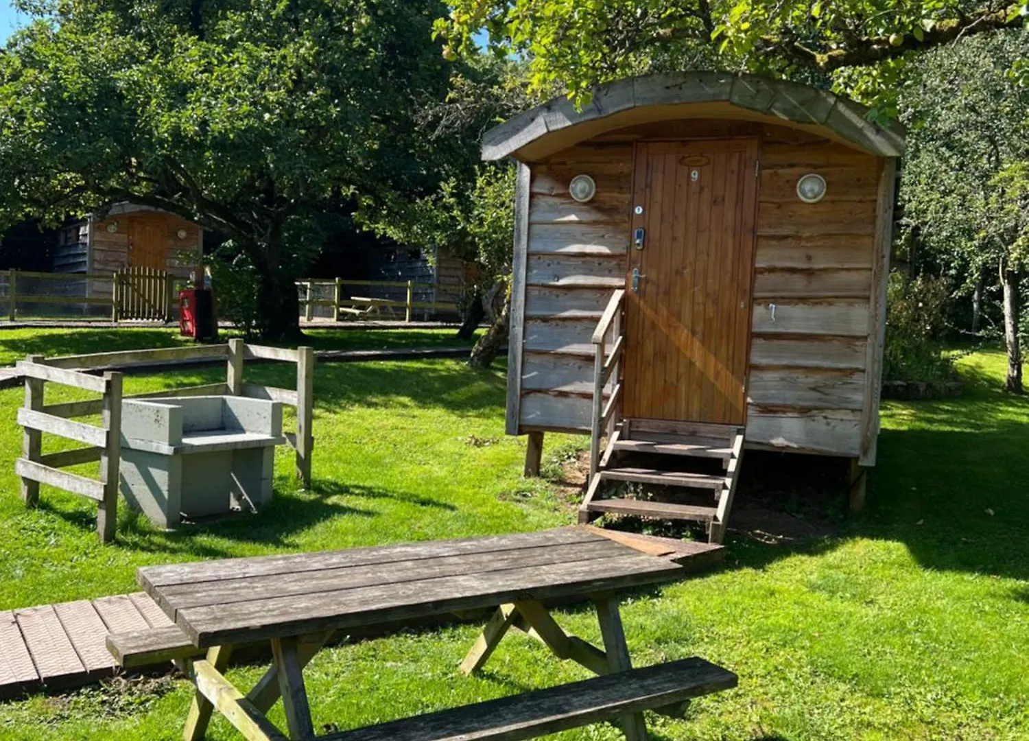 Κάμπινγκ Orchard Hideaways