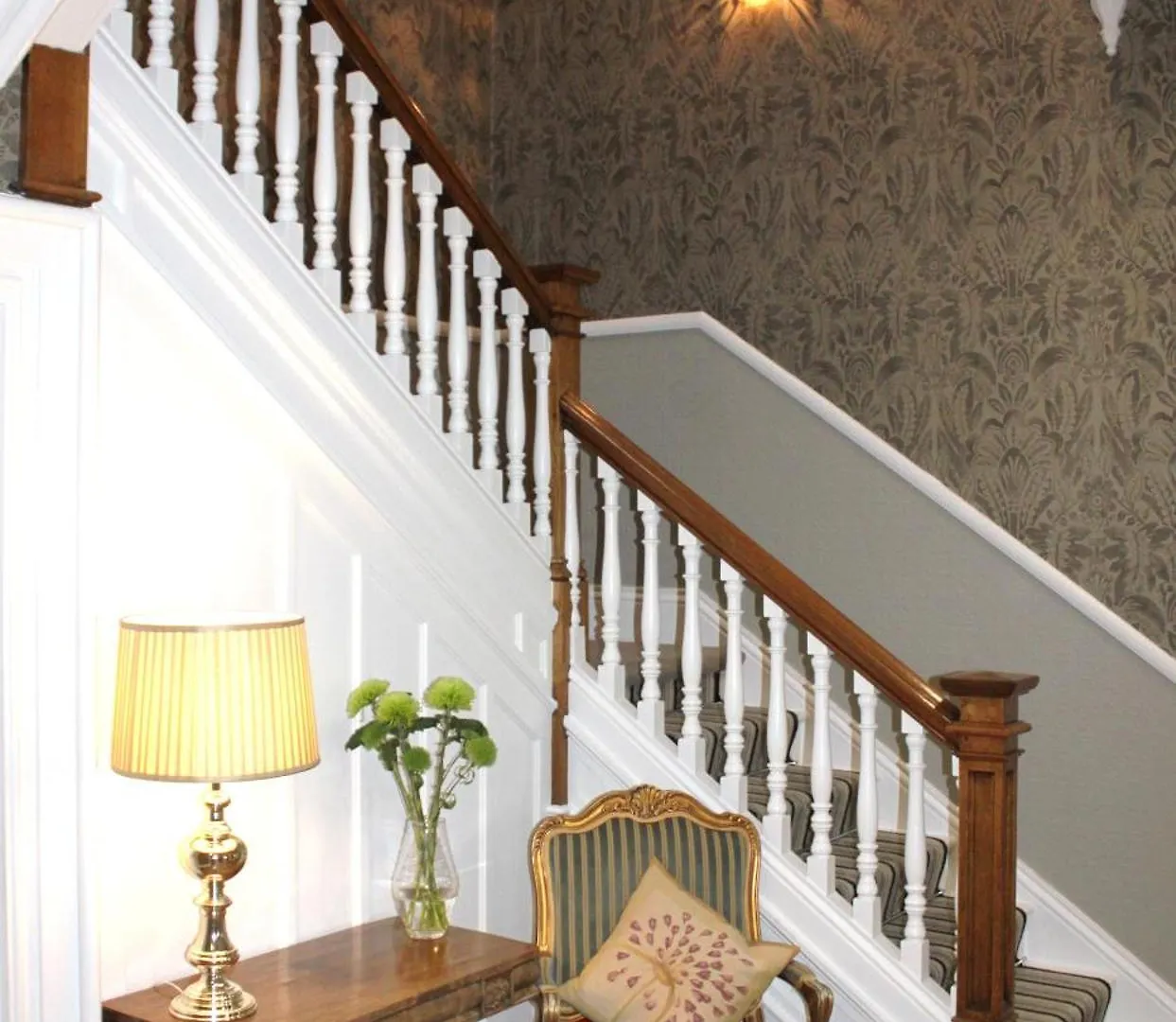 Hotel Lyzzick Hall 3*
