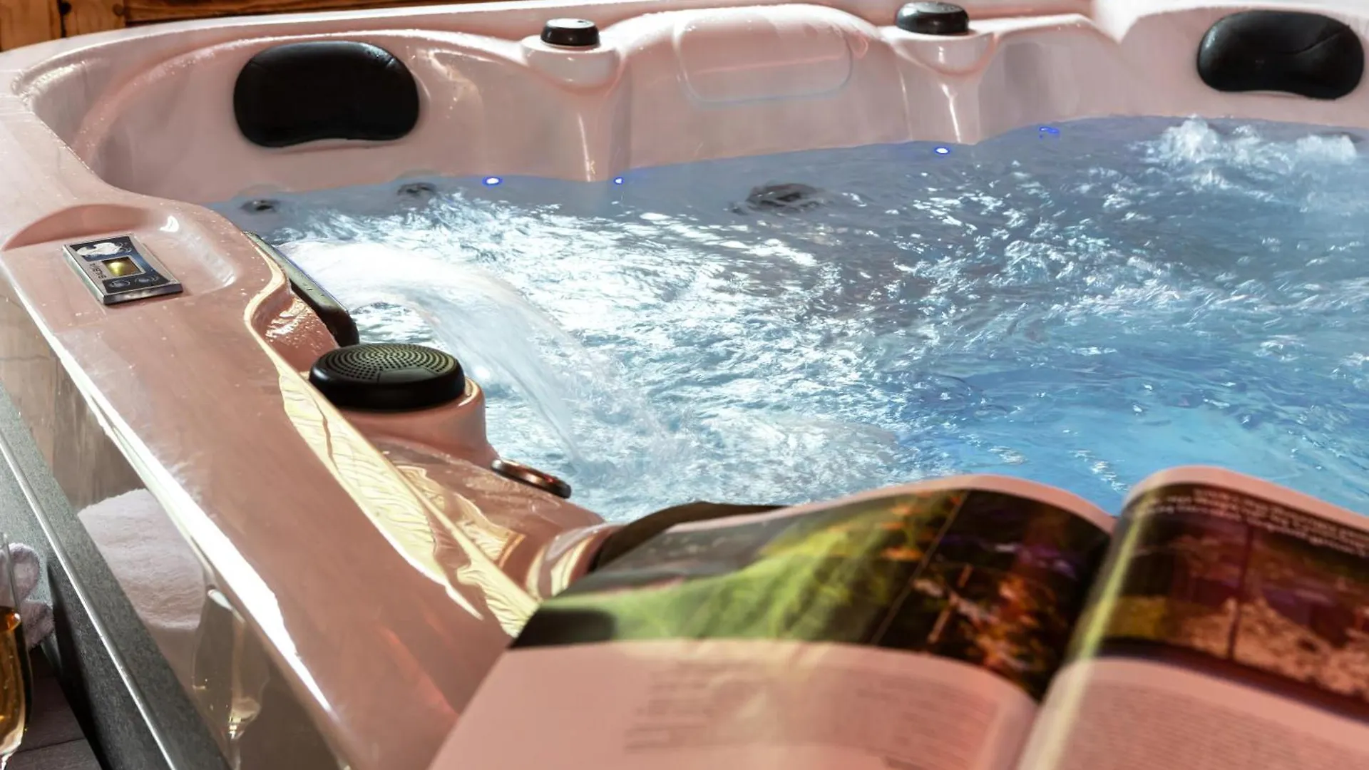 View From Within, Bowness - Dog Friendly With Hot Tub