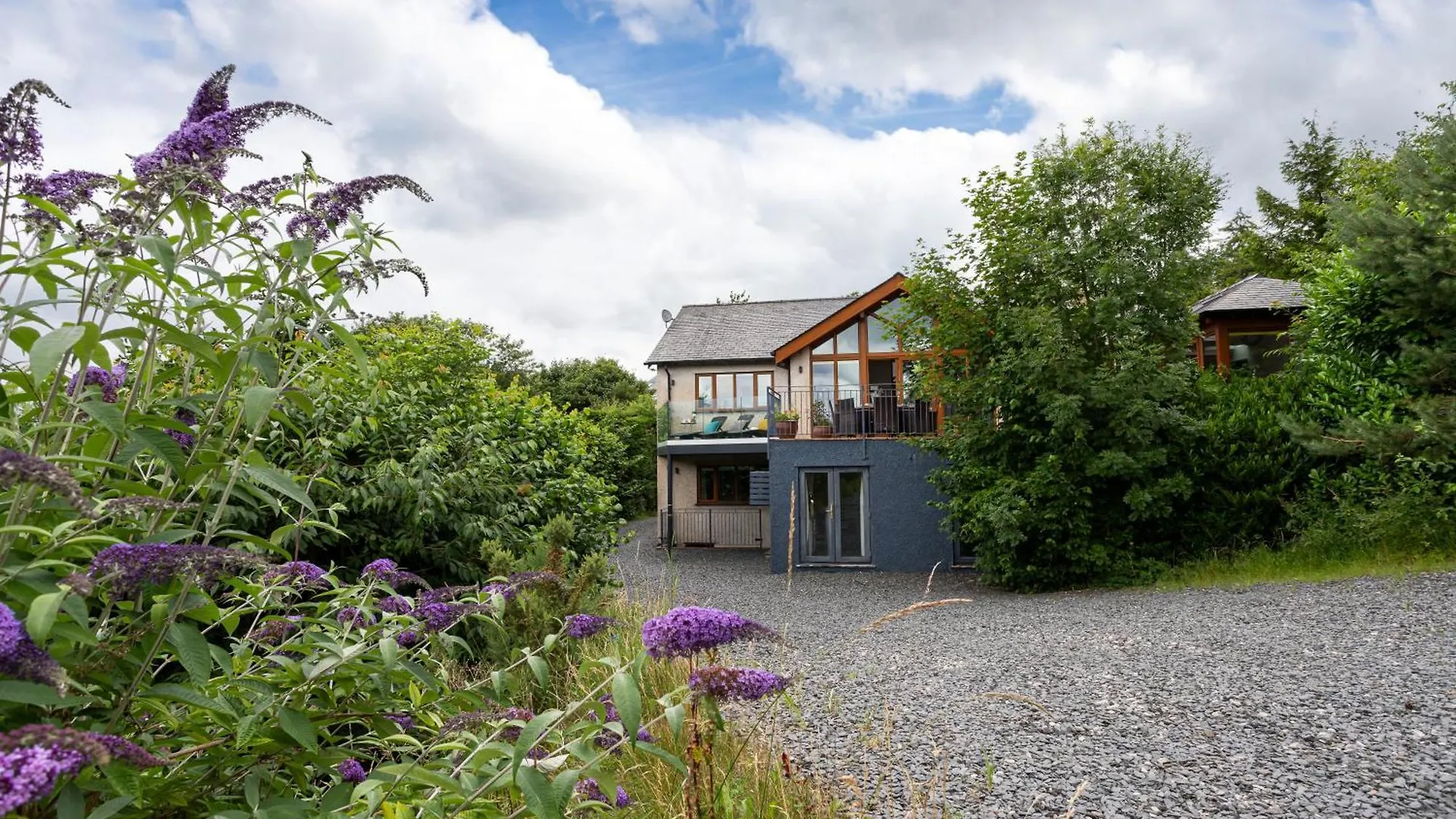 View From Within, Bowness - Dog Friendly With Hot Tub