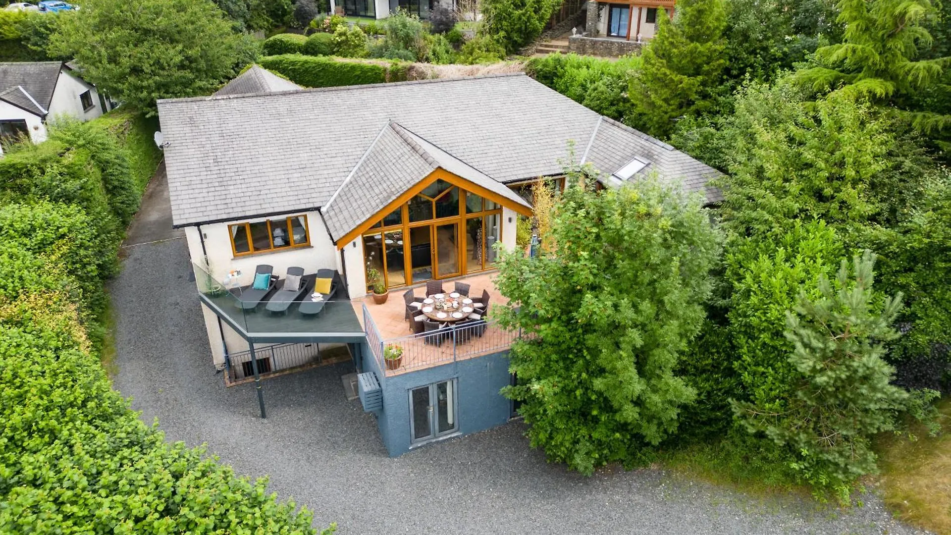 View From Within, Bowness - Dog Friendly With Hot Tub