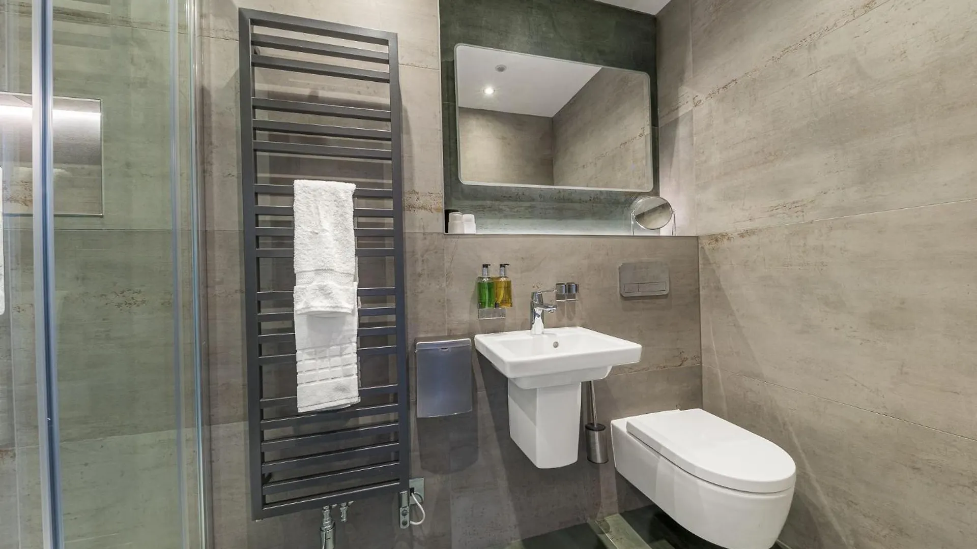 Holiday home The Eyrie