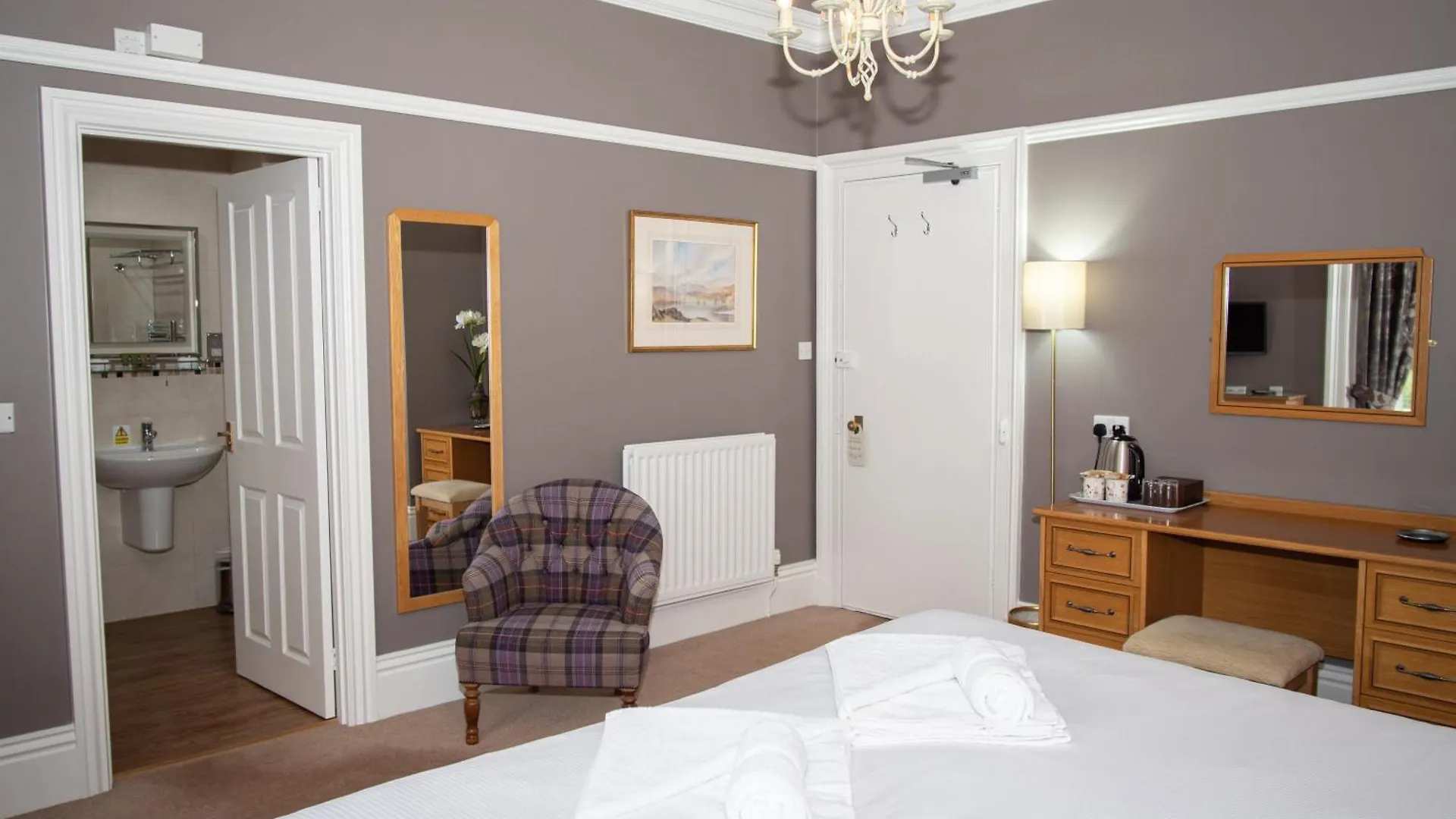 Hotel Lyzzick Hall 3*