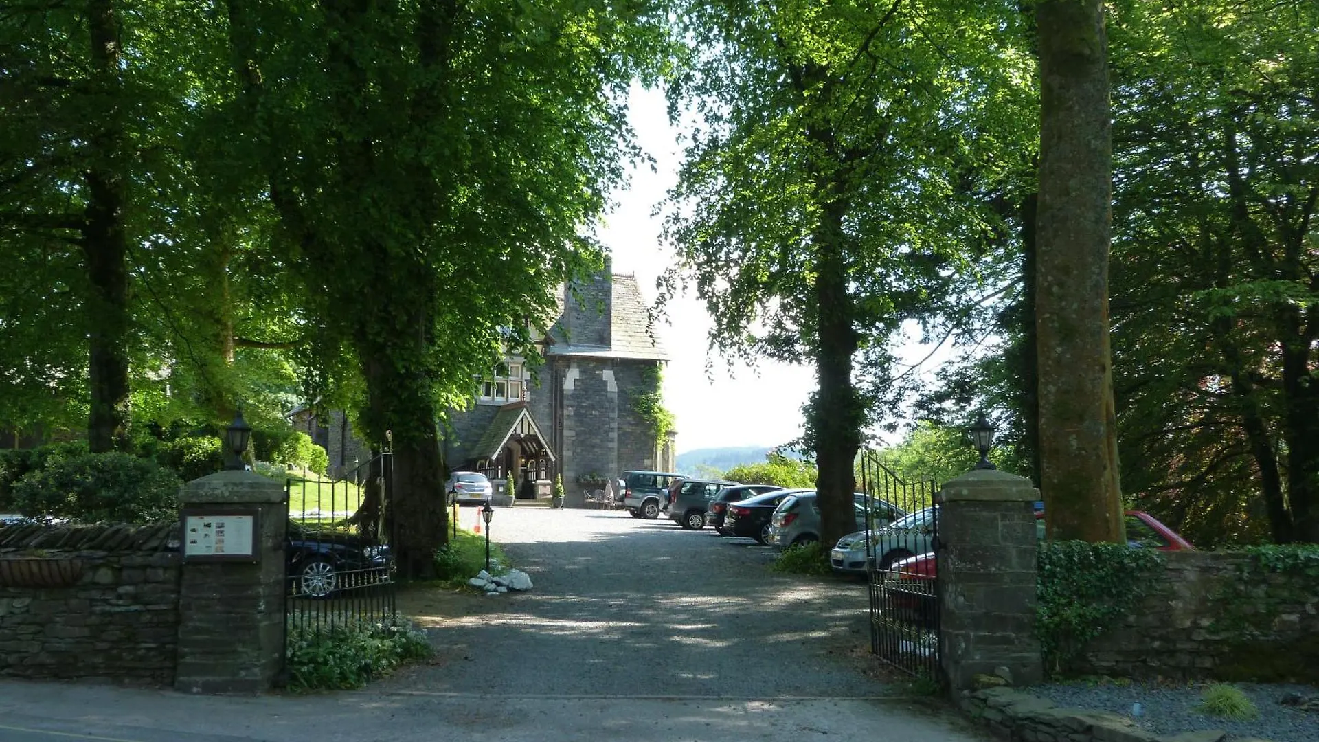 Sawrey House & Restaurant Near Sawrey