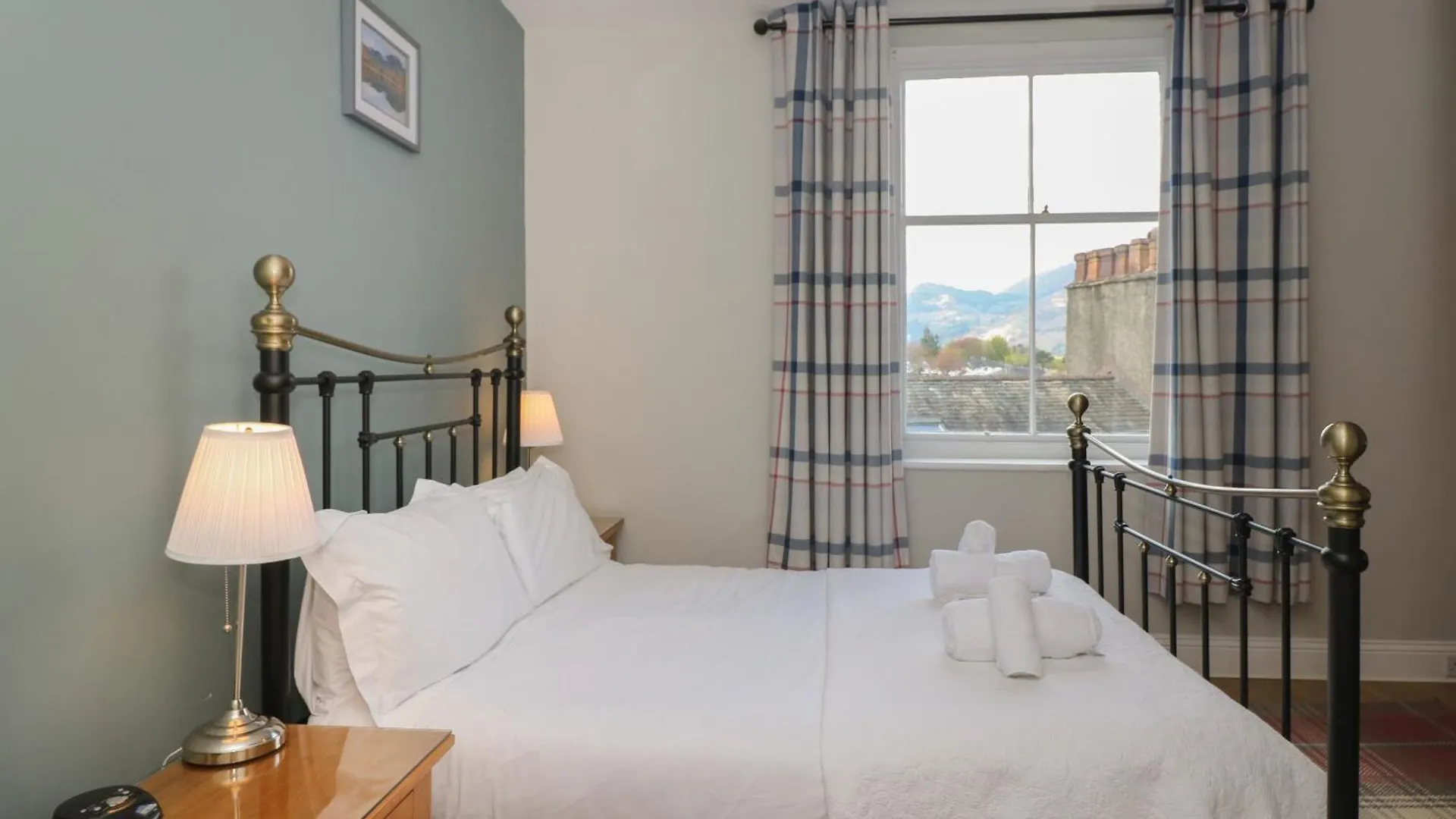 Baystones Apartment