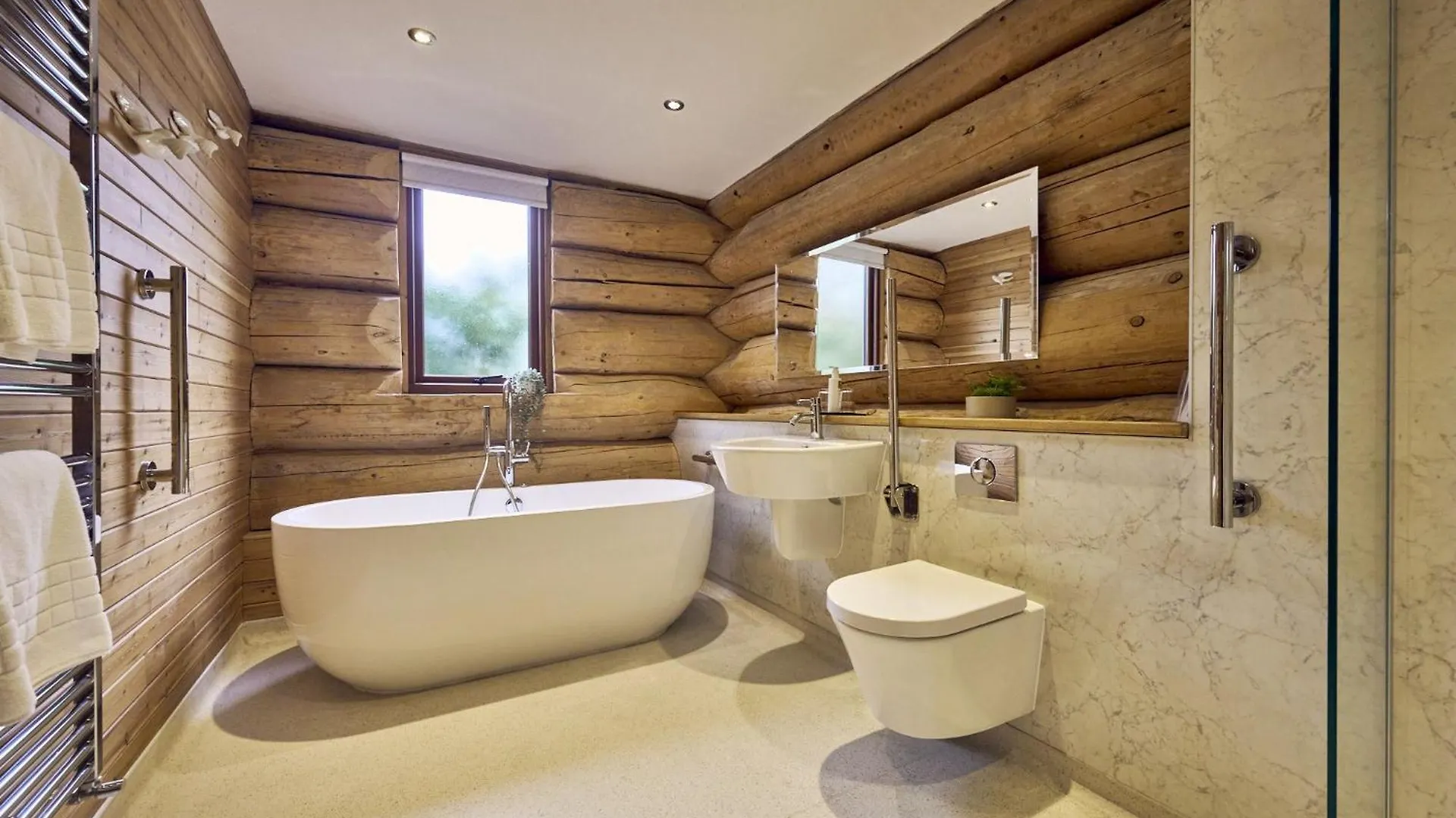 Alder With Hot-tub