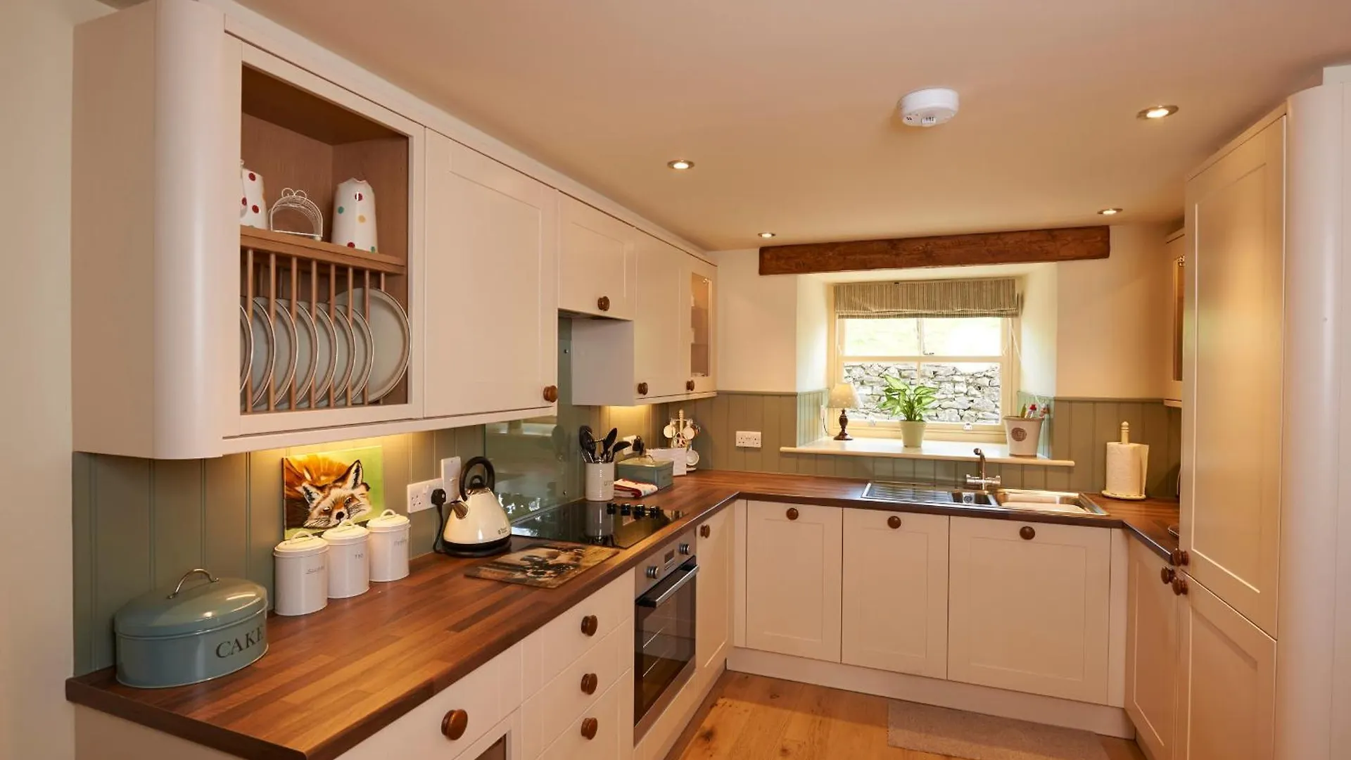 Helm Mount & Holiday home *