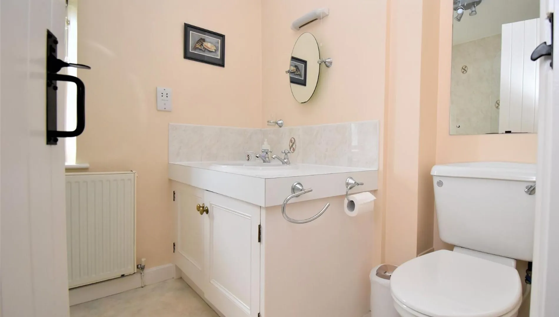 Holiday home 4 Bed In Sz434 *