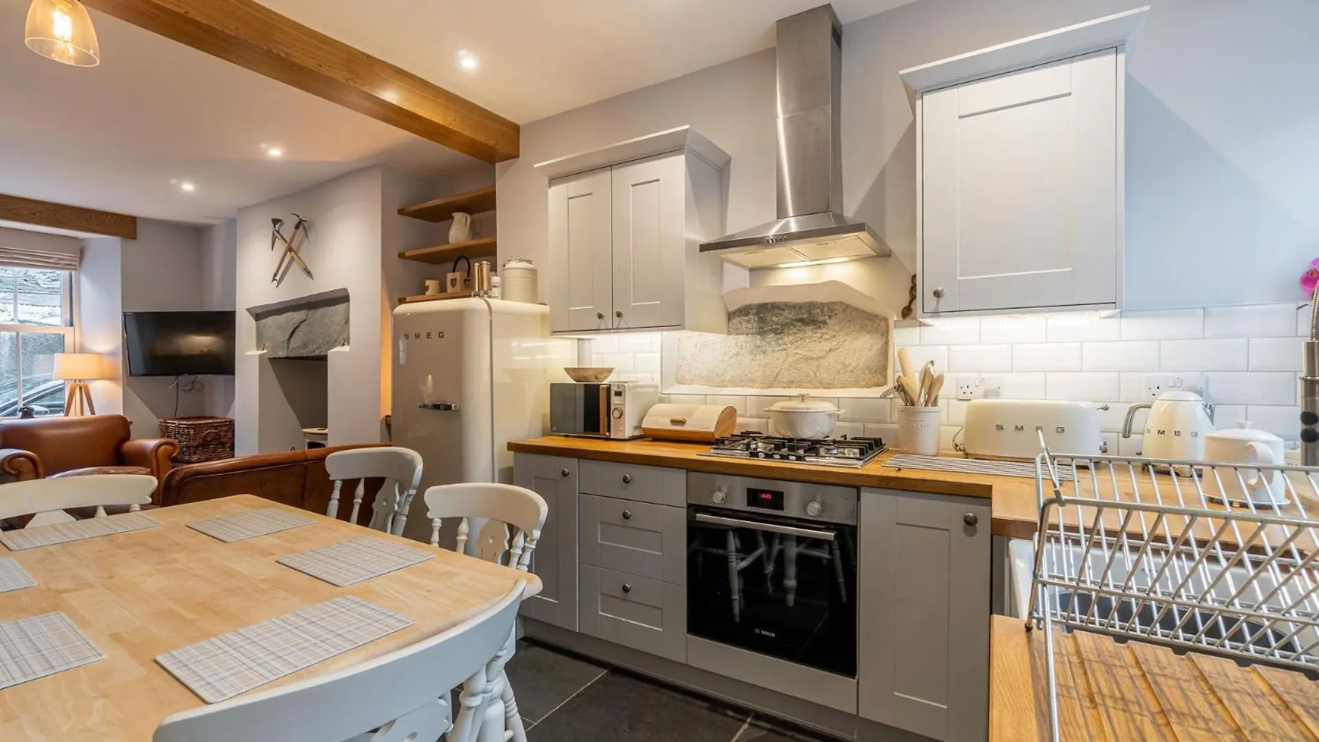 Holiday home Dovedale