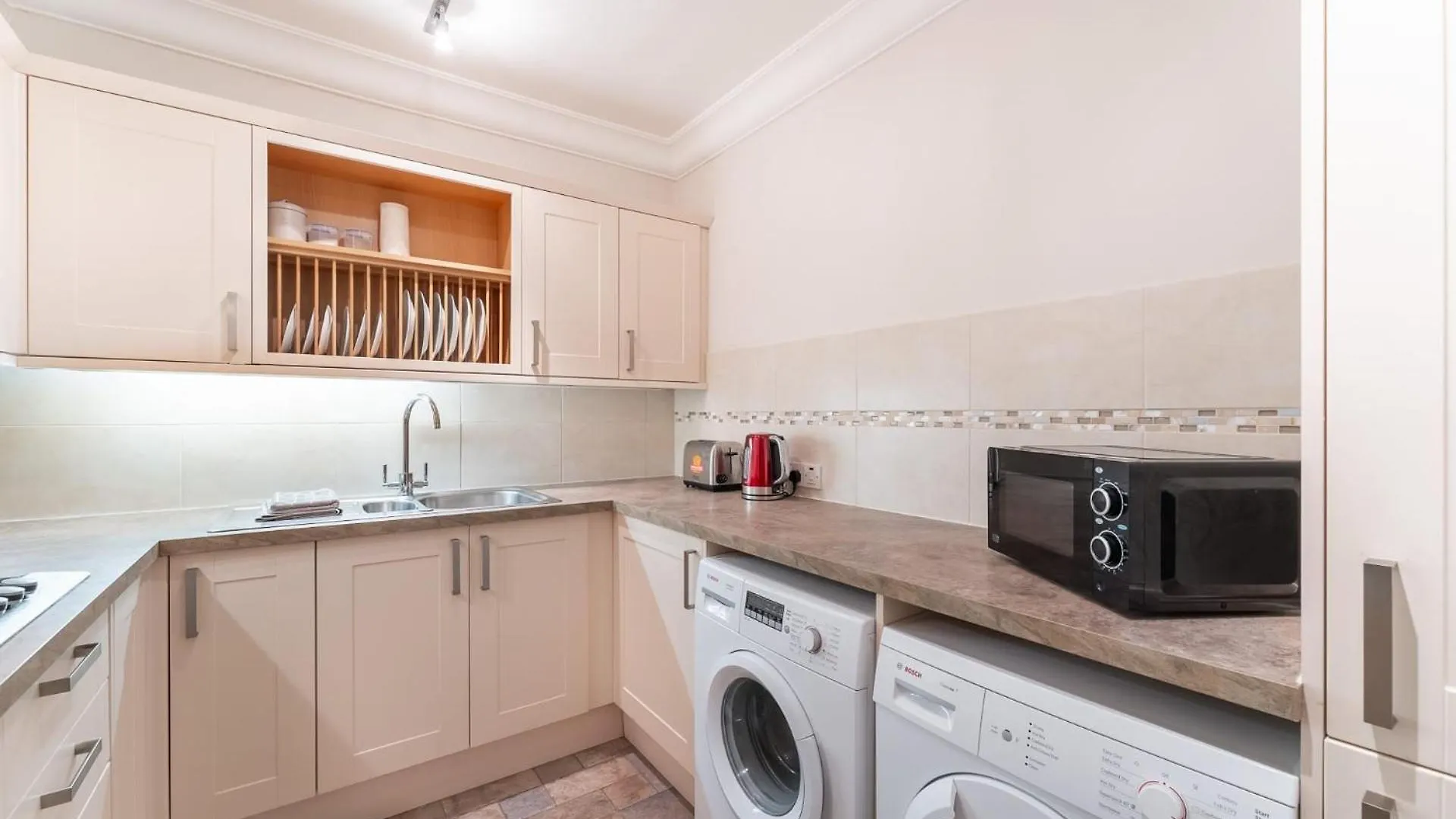 6 Meadowcroft House Holiday home *