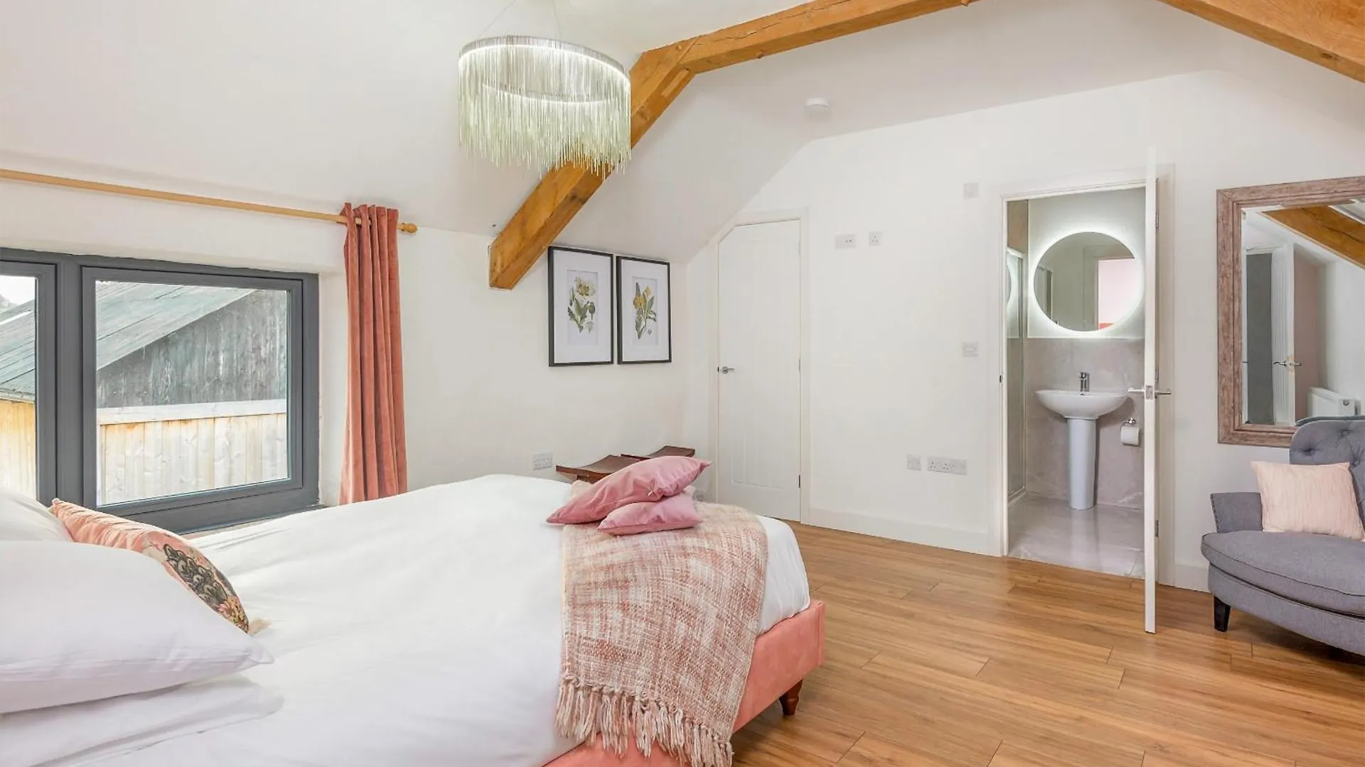 Holiday home Fieldgate Barn-uk47179