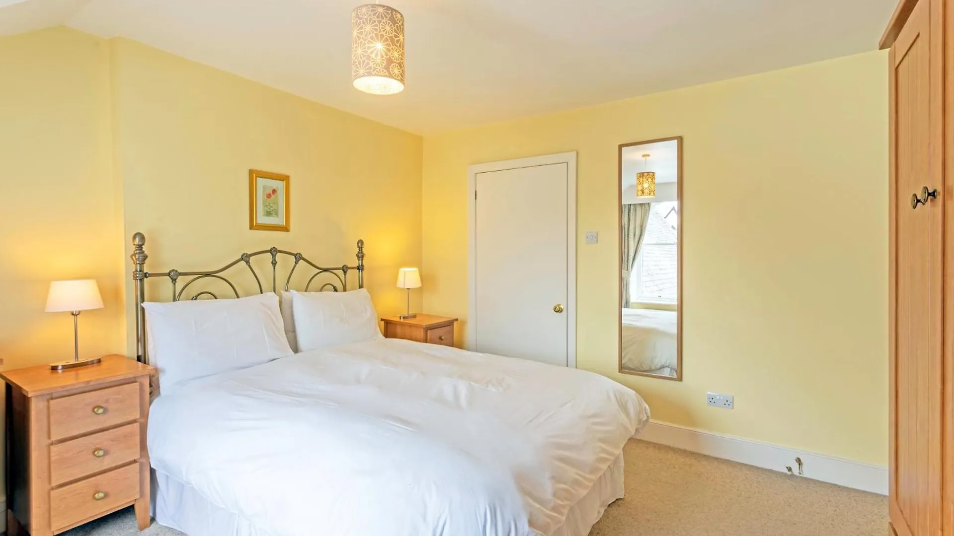 Keswick View Apartment