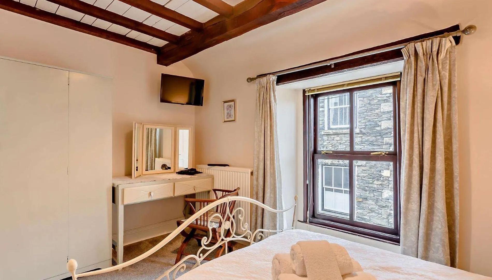 3 Bed In 93088 Holiday home *