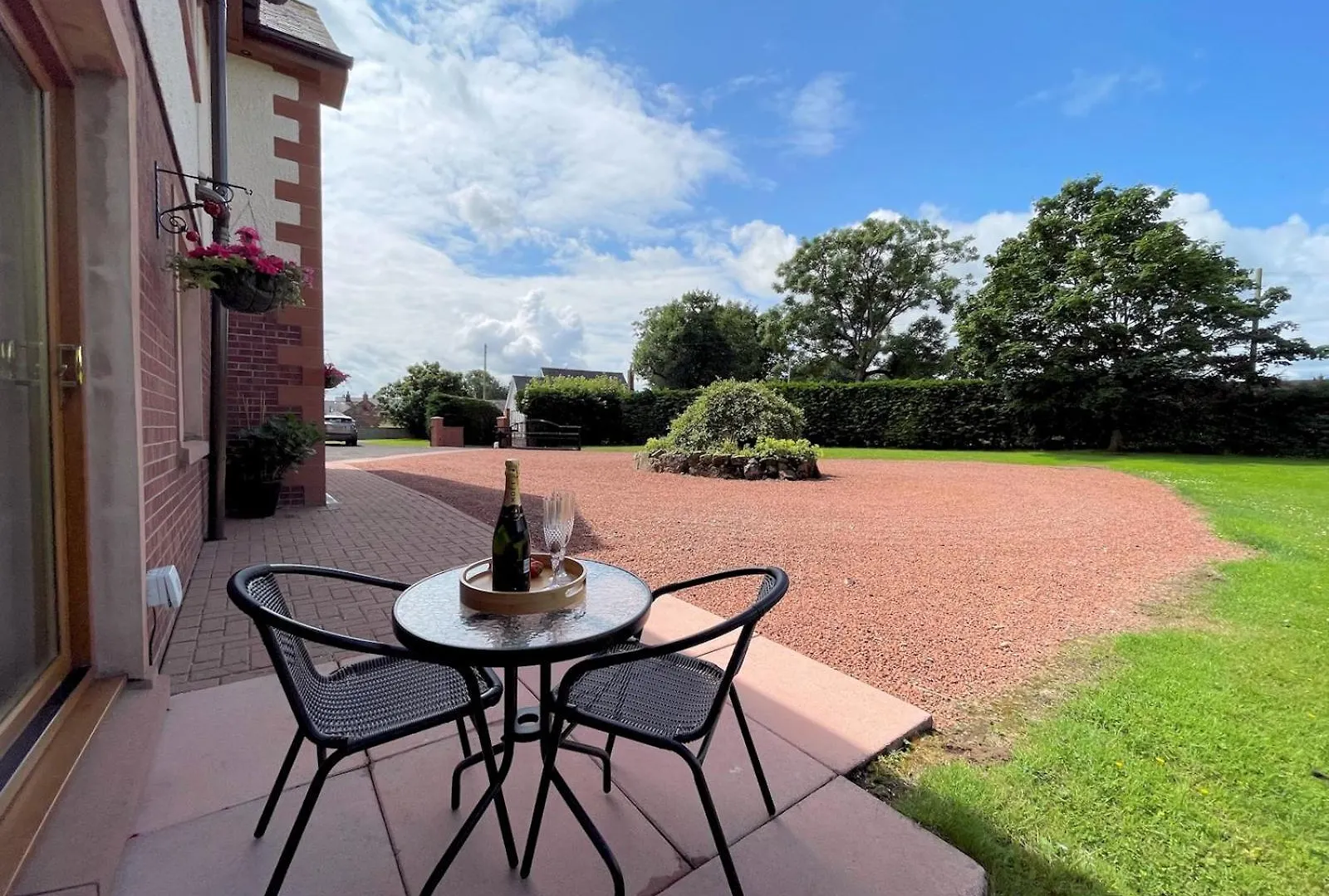 Pass The Keys Spectacular 7br House Hot Tub And Gardens In Gretna * 葛特纳格林