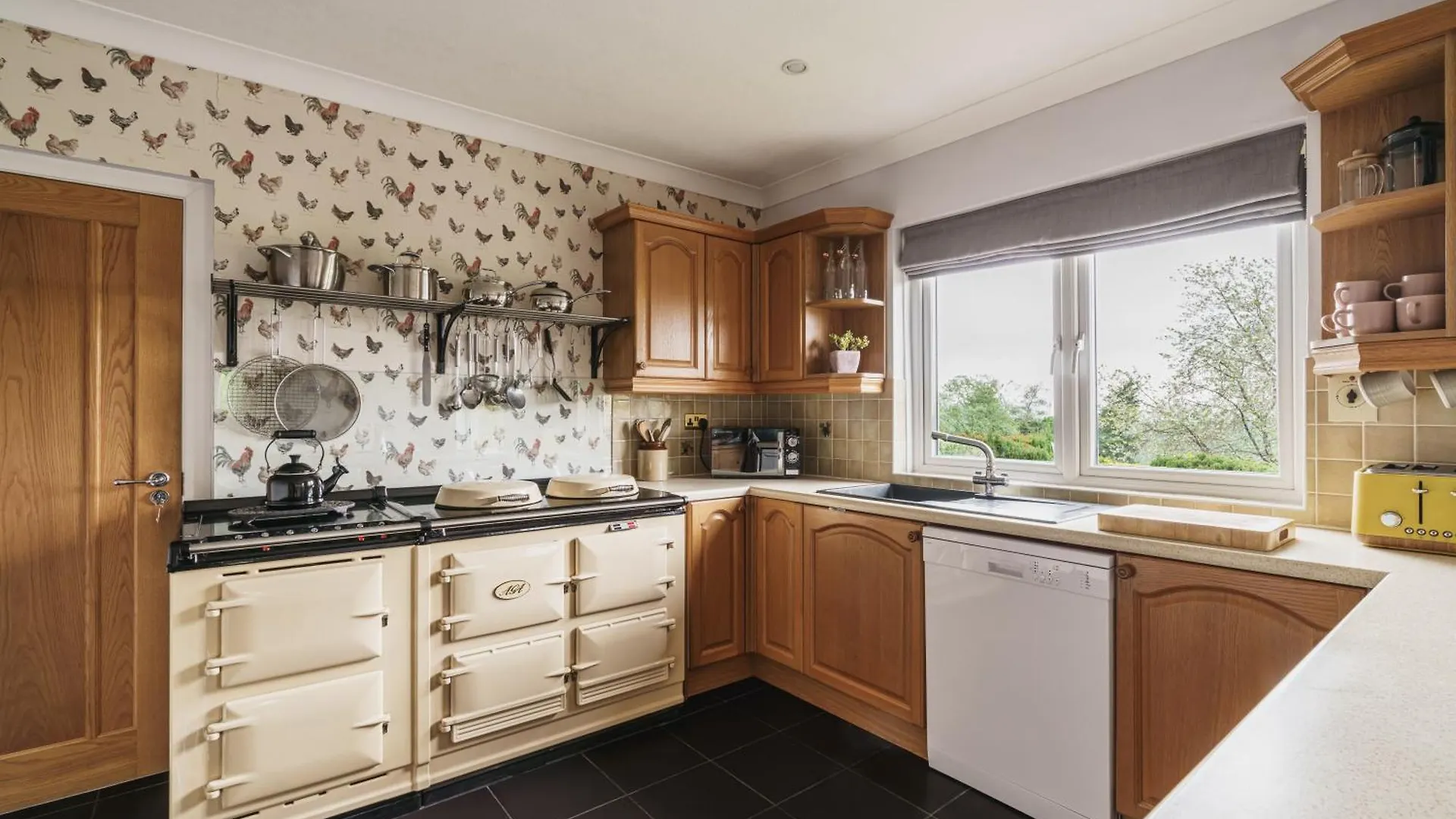 Sylvan Wood, Gorgeous Views Villa