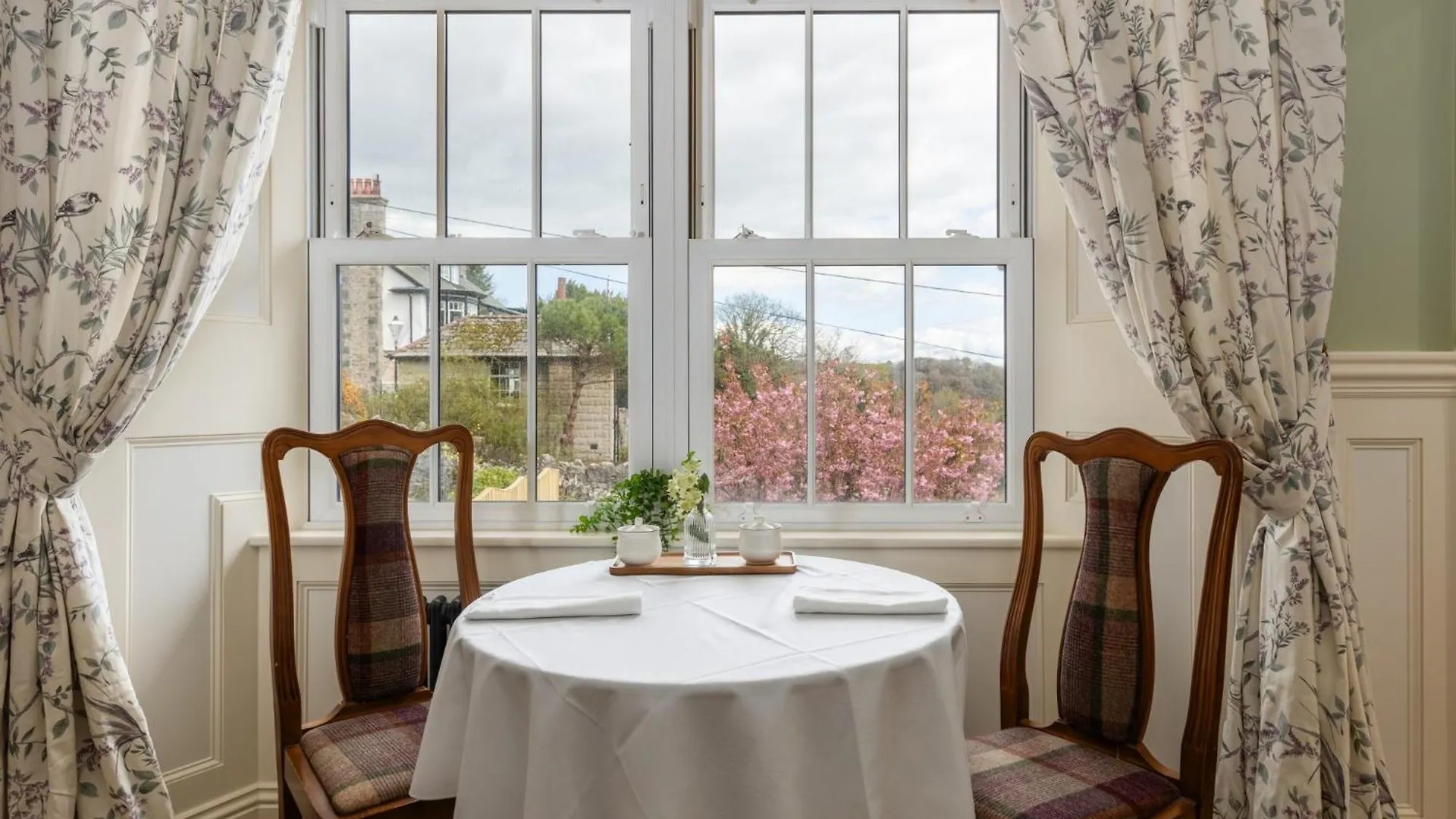 Nocleg ze śniadaniem Manor 5*