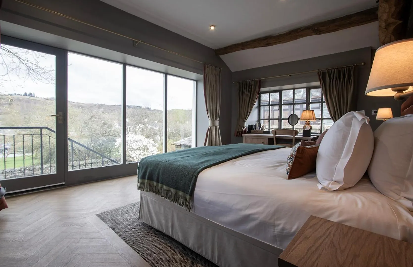 Queens Head & Restaurant Гостевой дом 4*