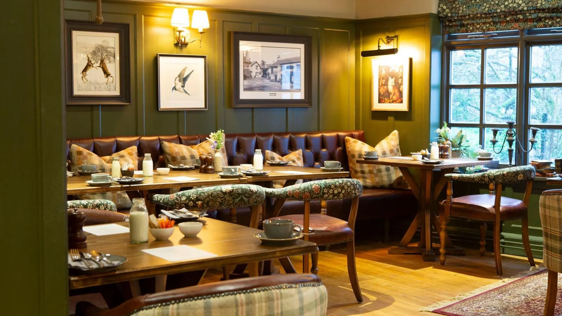 Queens Head & Restaurant 4*