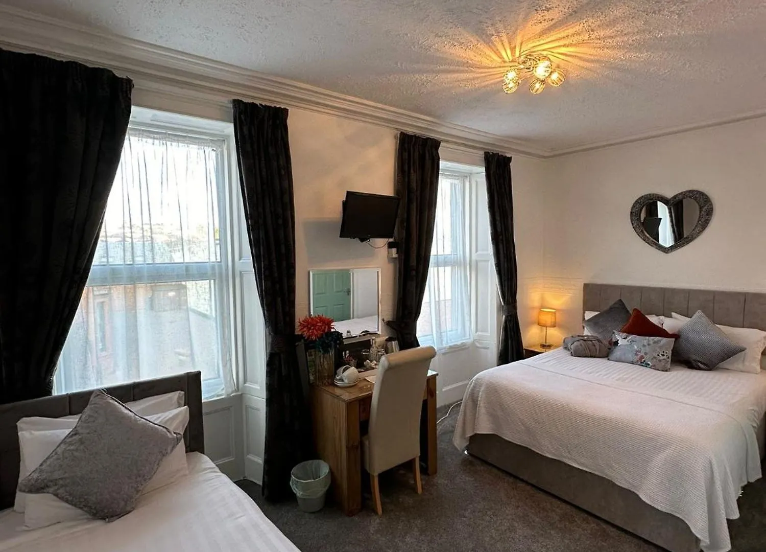 Abbey House Couette-café 4*