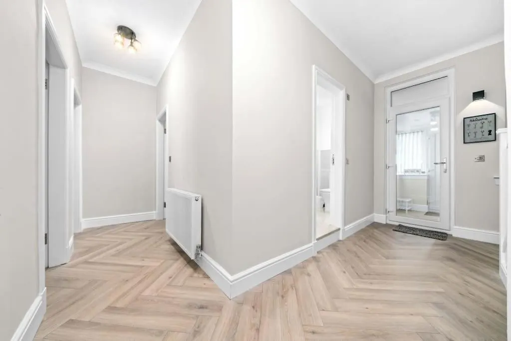 Apartment Luxury 4 Bed *