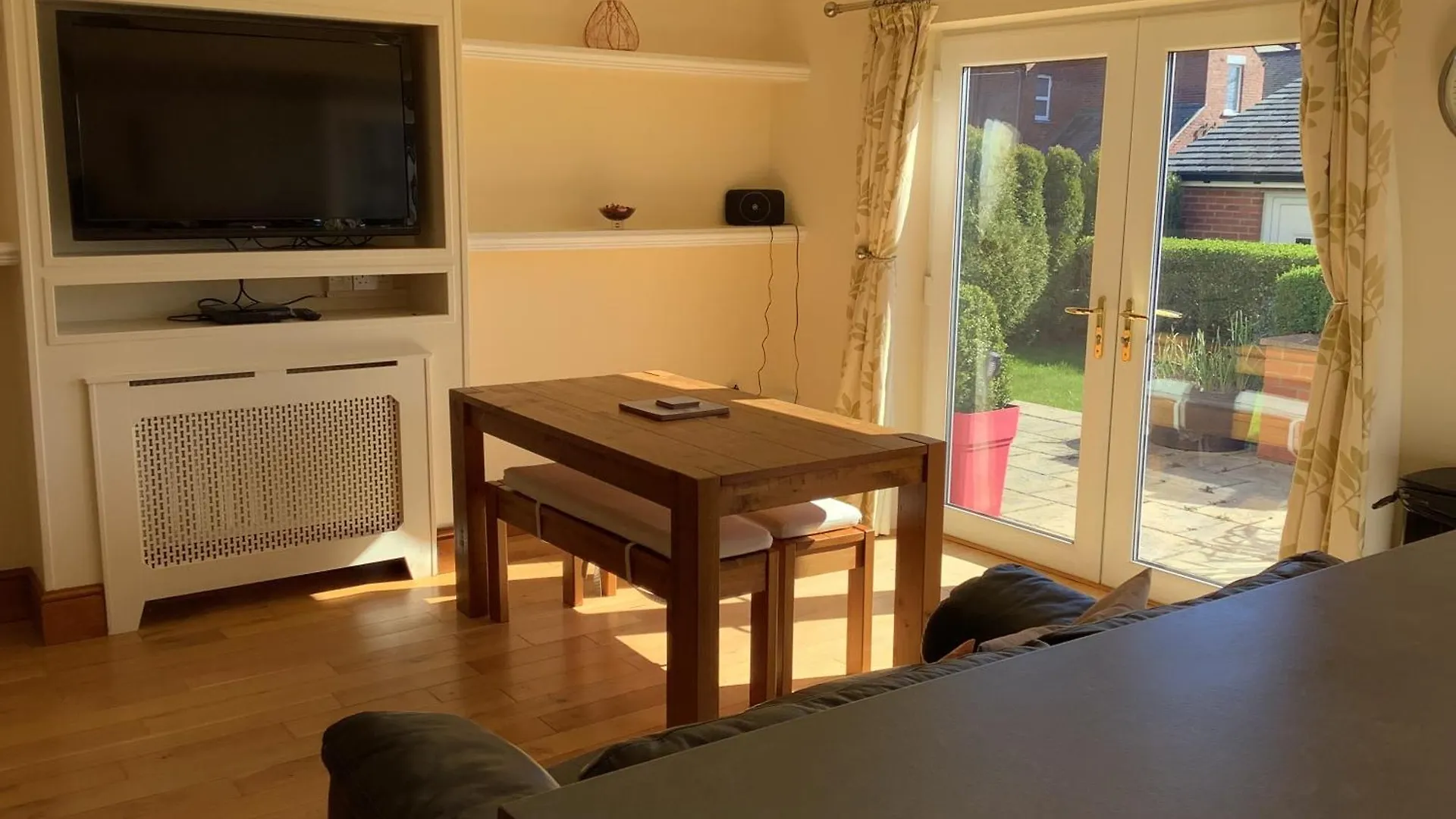 Jeffersons Abbey Road Serviced (adults Only) * Barrow-in-Furness