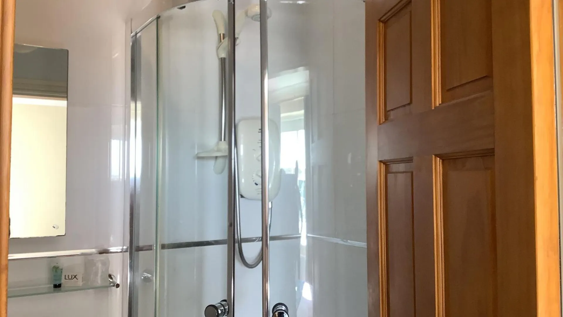 Jeffersons Abbey Road Serviced (adults Only) Apartment Barrow-in-Furness
