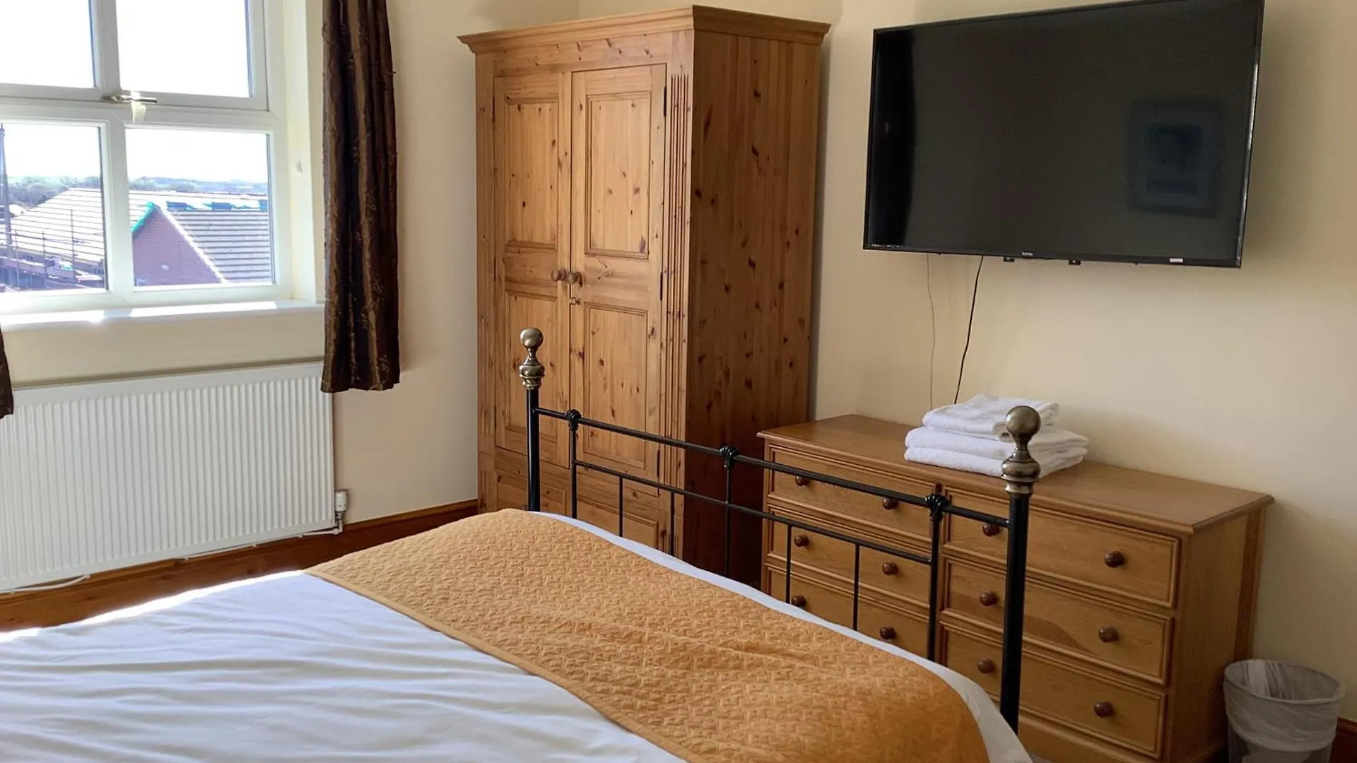 Jeffersons Abbey Road Serviced (adults Only) * Barrow-in-Furness
