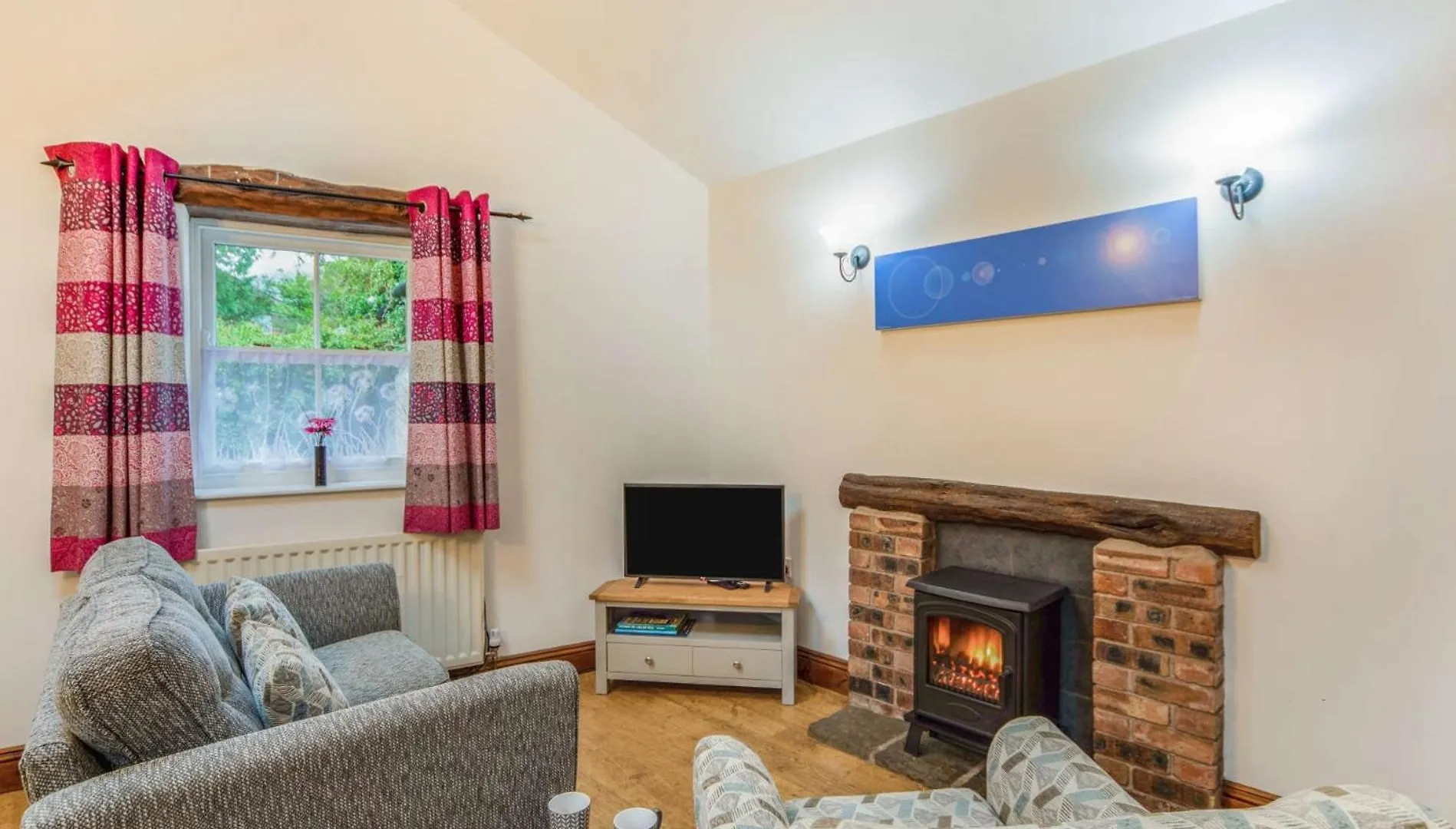 1 Bed In Keswick 86245