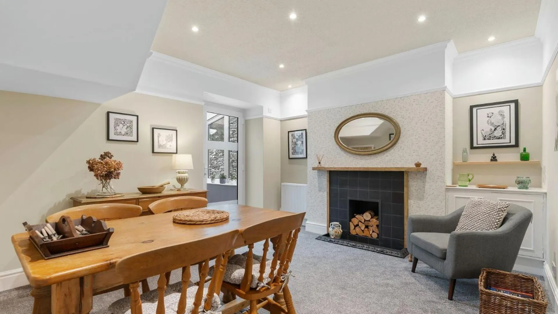 Sunnybank * Windermere