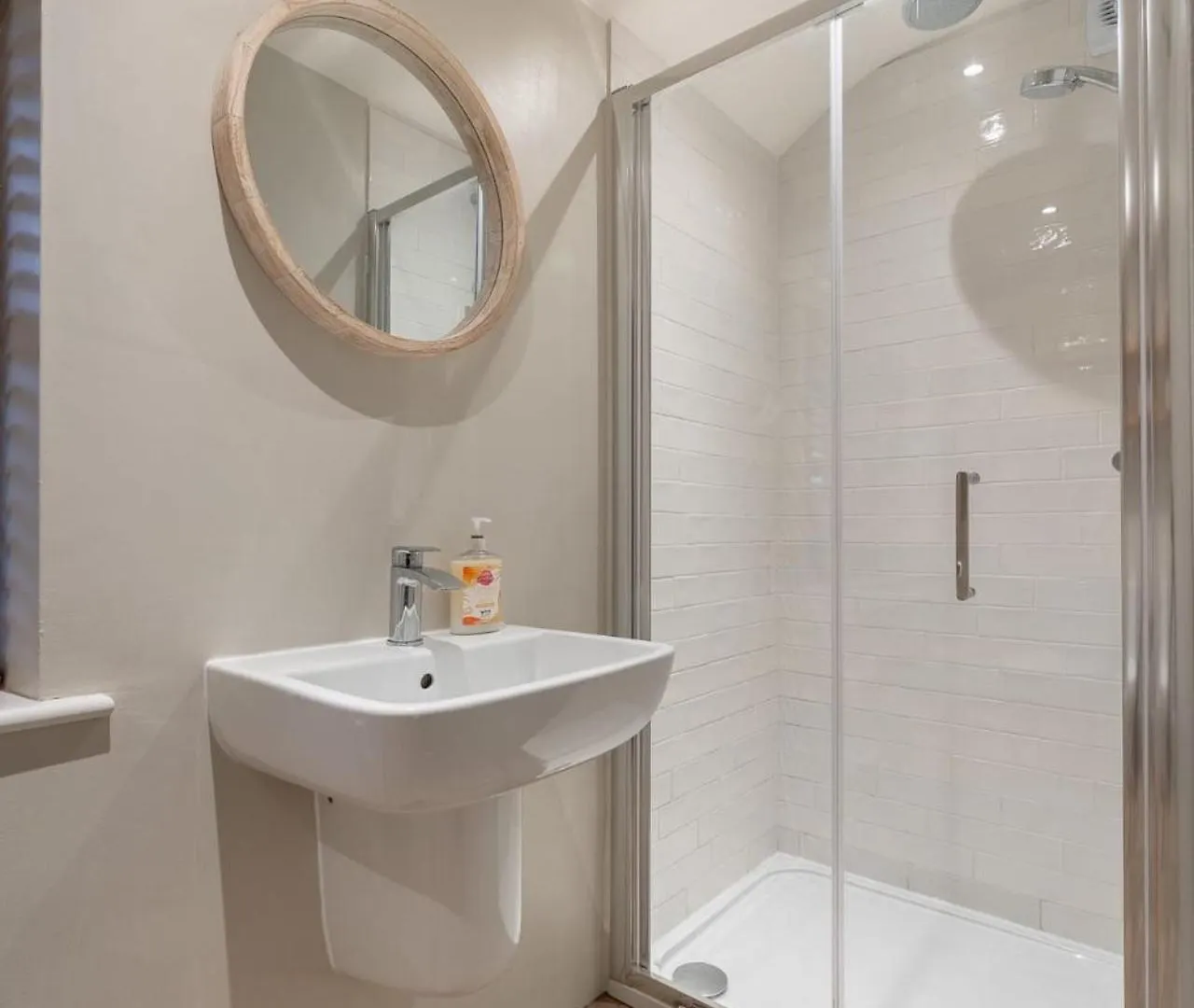 Longcroft Holiday home *