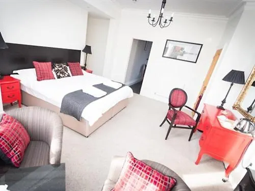 Penzion Lakeside House 4*