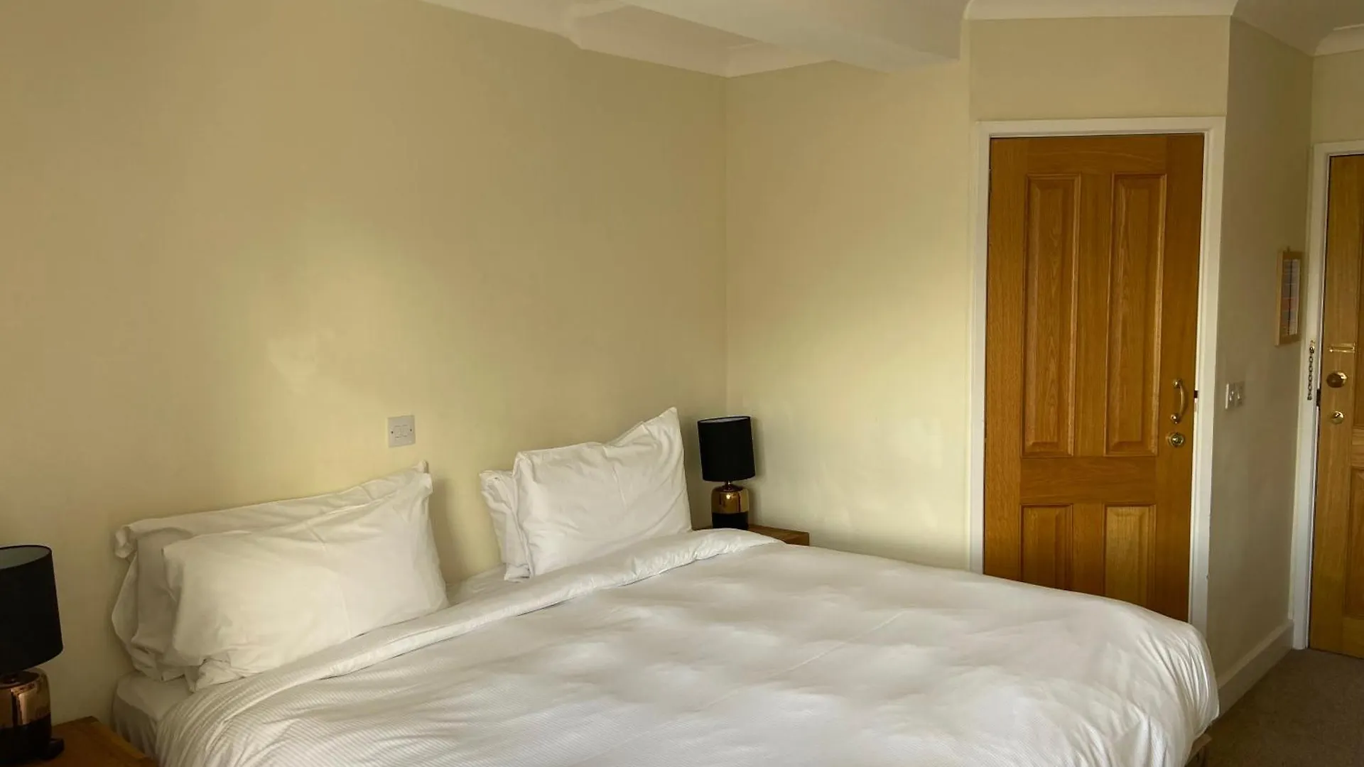 The Greyhound Bed & Breakfast