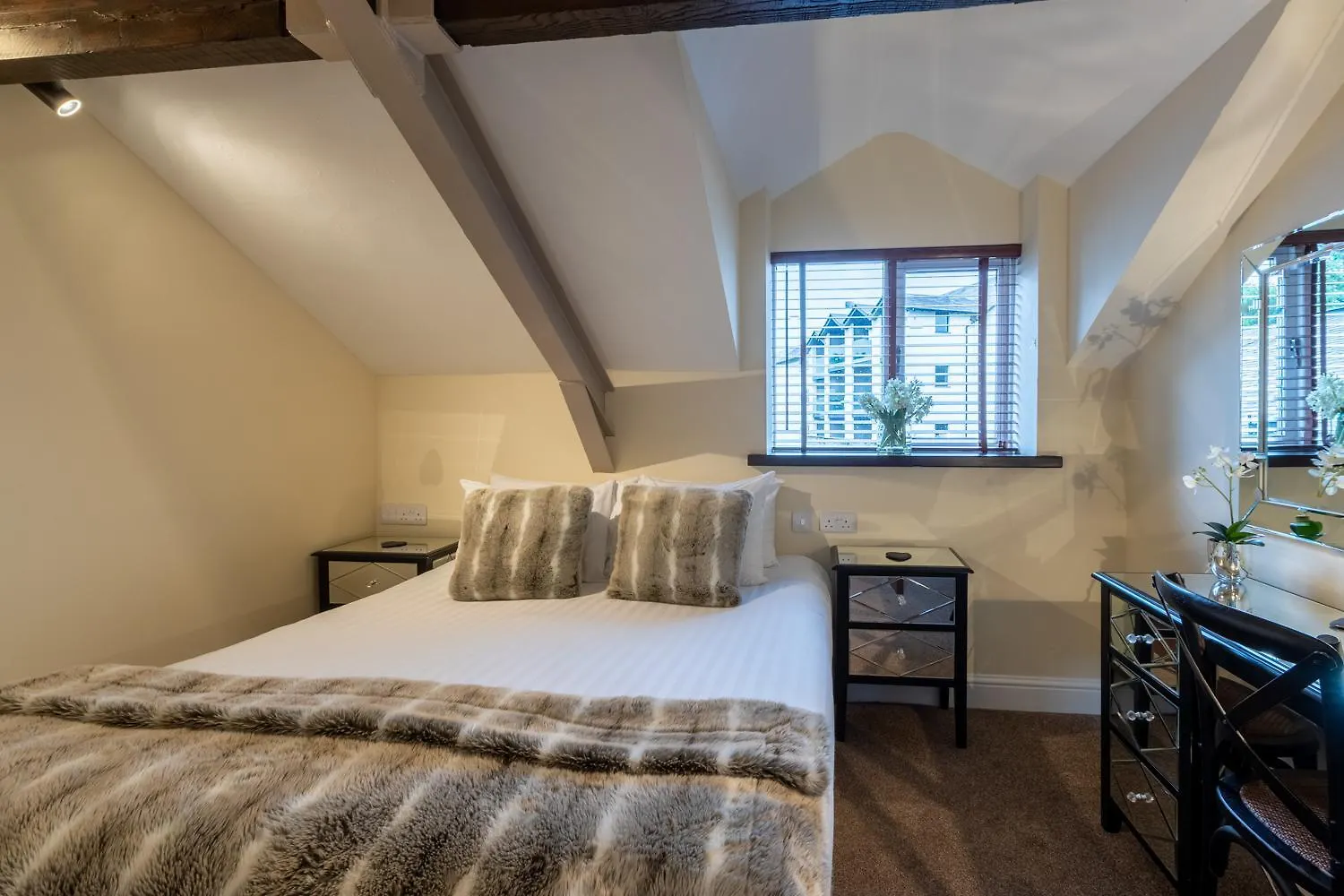 Hotel Lakes & 5*