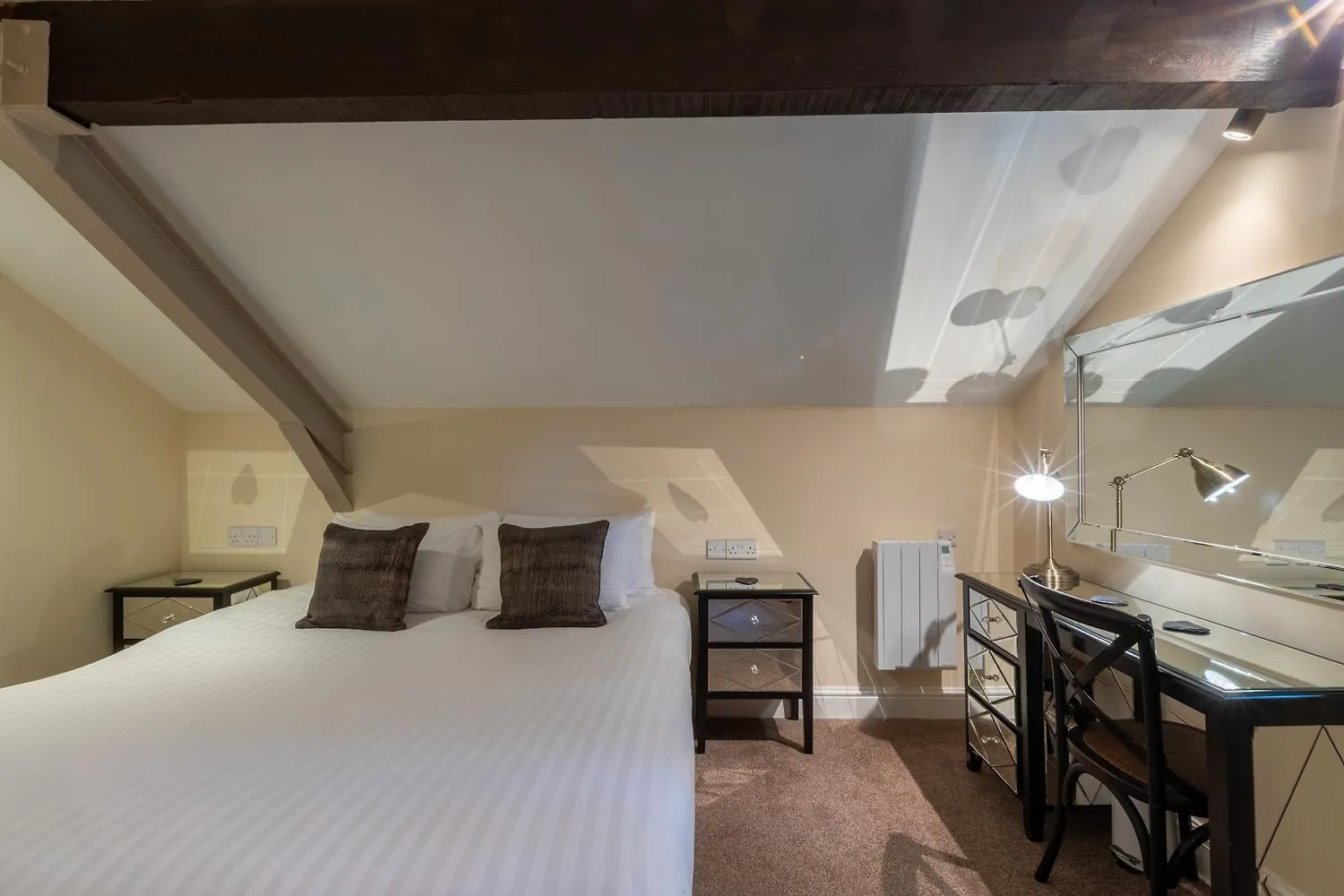 Hotel Lakes & 5*
