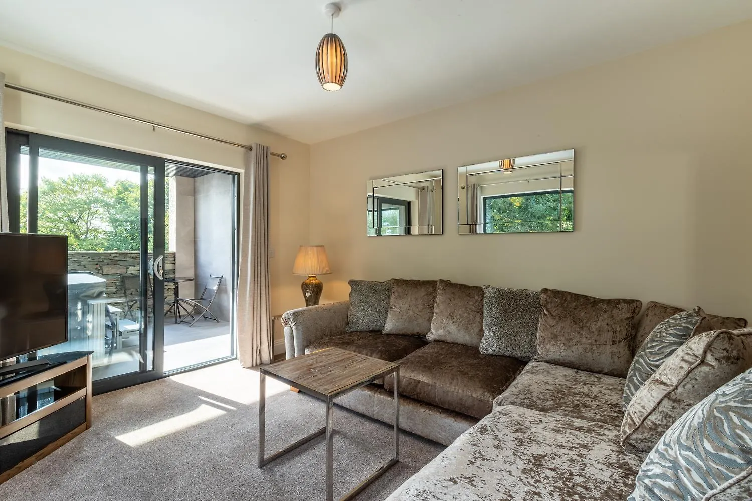 Hotel Lakes & 5*