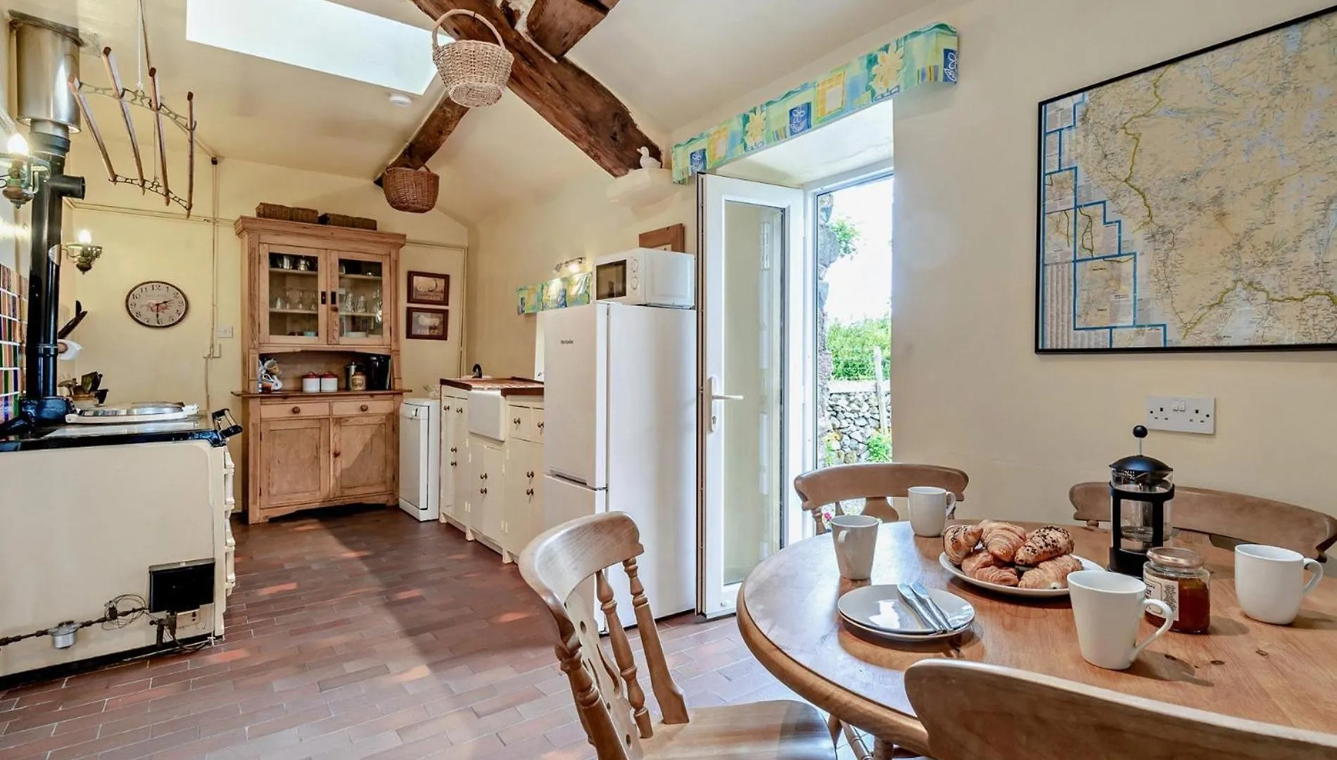 3 Bed In 94529 Holiday home *