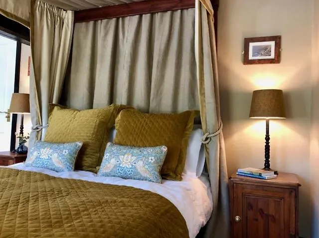 Kirkstile Hotell 4*