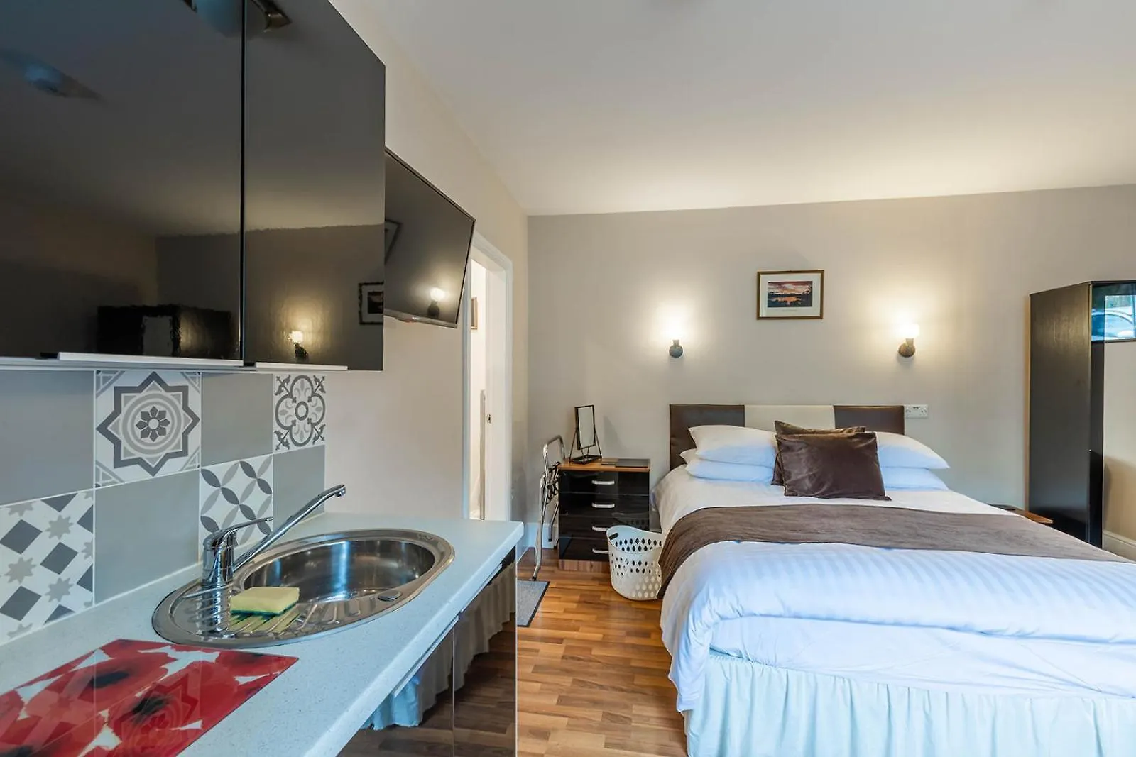 Roger Ground - With Onsite Car Parking Penzion