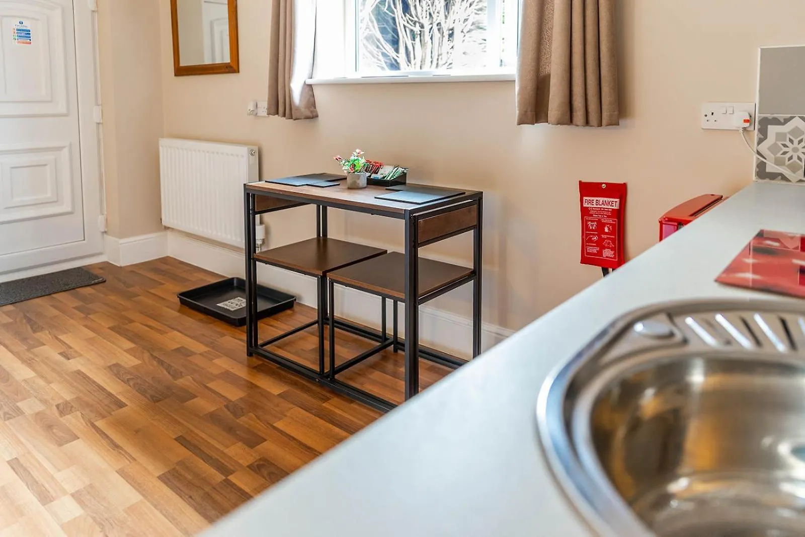 Roger Ground - With Onsite Car Parking Penzion Windermere