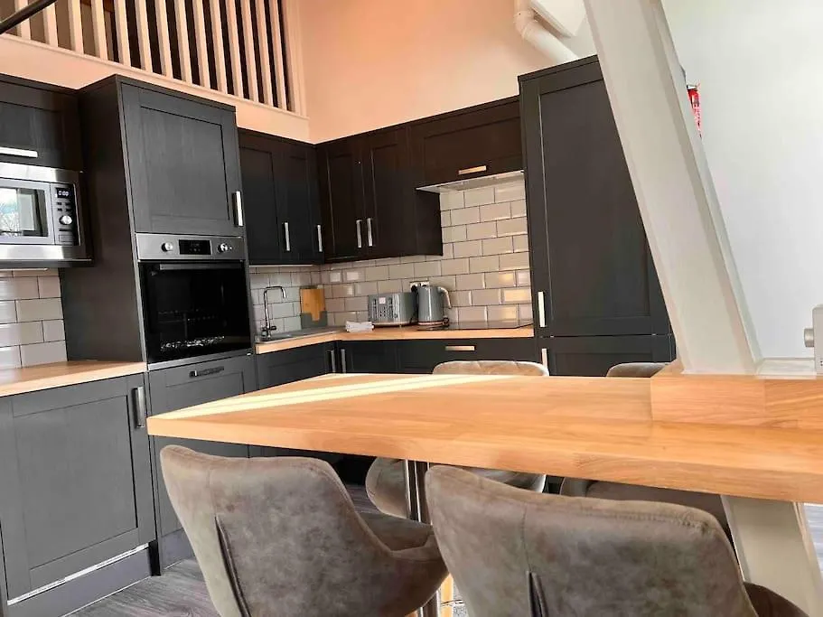 Potters Loft, Centre, Parking, Access Bowness-on-Windermere