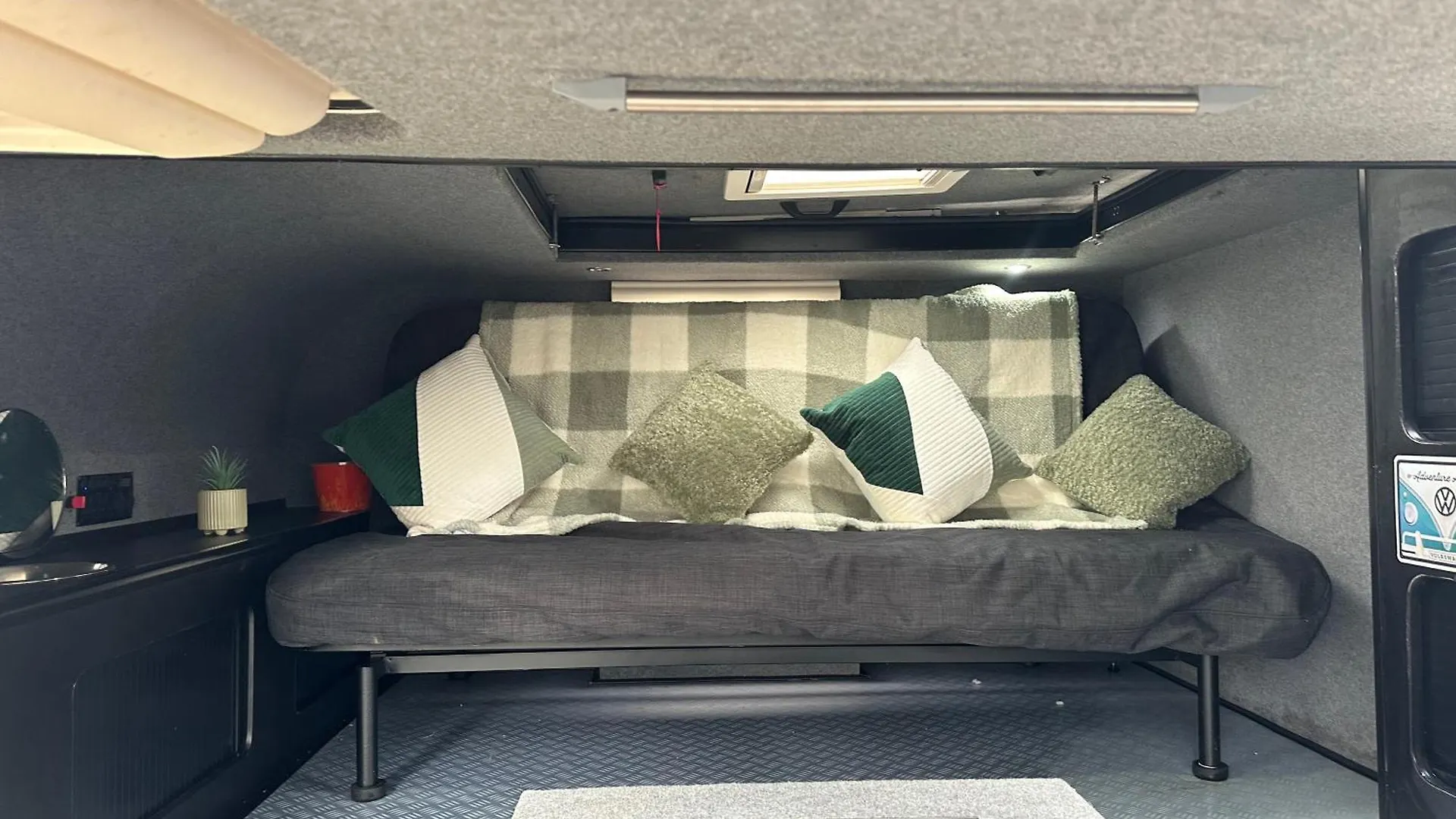 Jerry The Camper For Hire Self Tow To Your Destination In District Cumbria Роскошный шатер