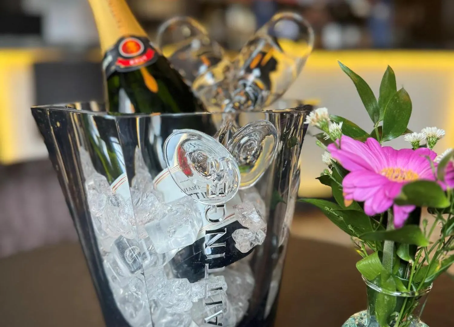 公寓式酒店 The Halston 卡莱尔