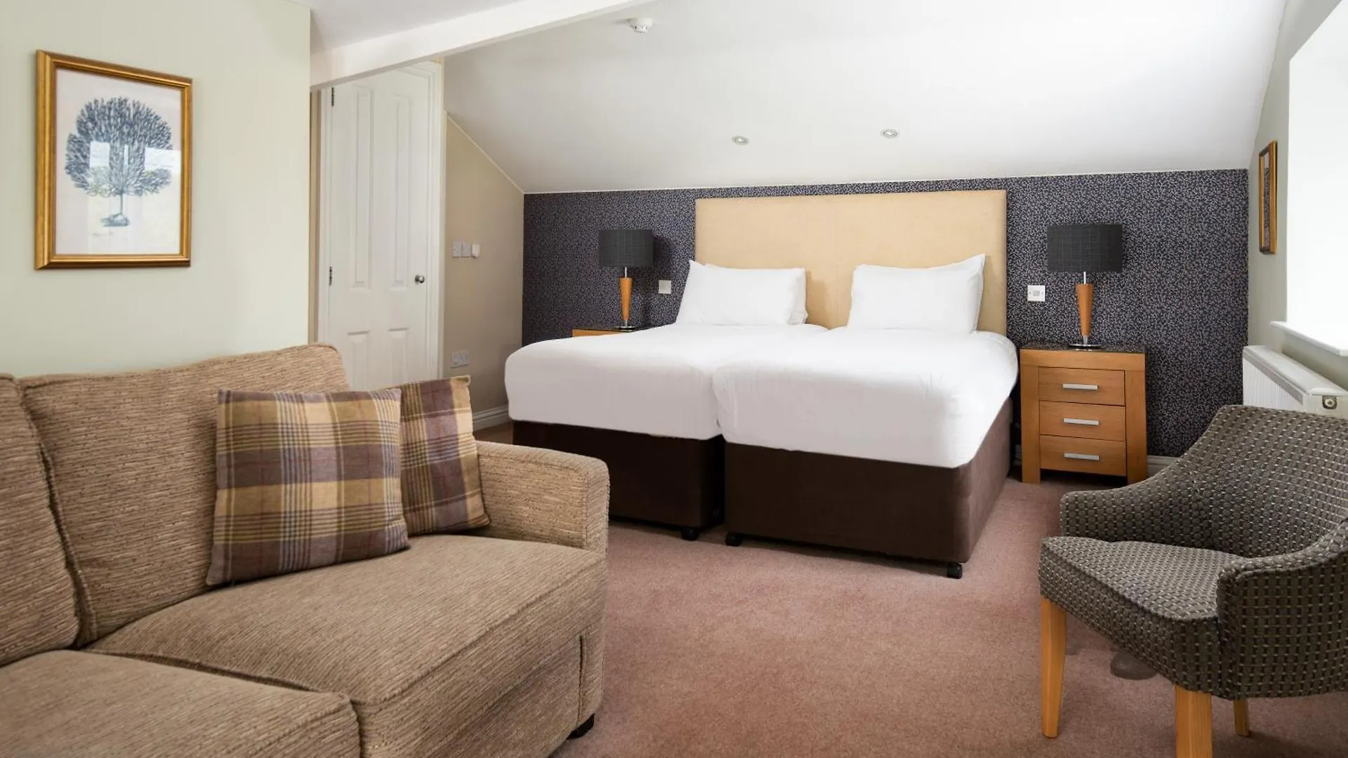 Lakehouse At The Waterhead Gasthuis 4*