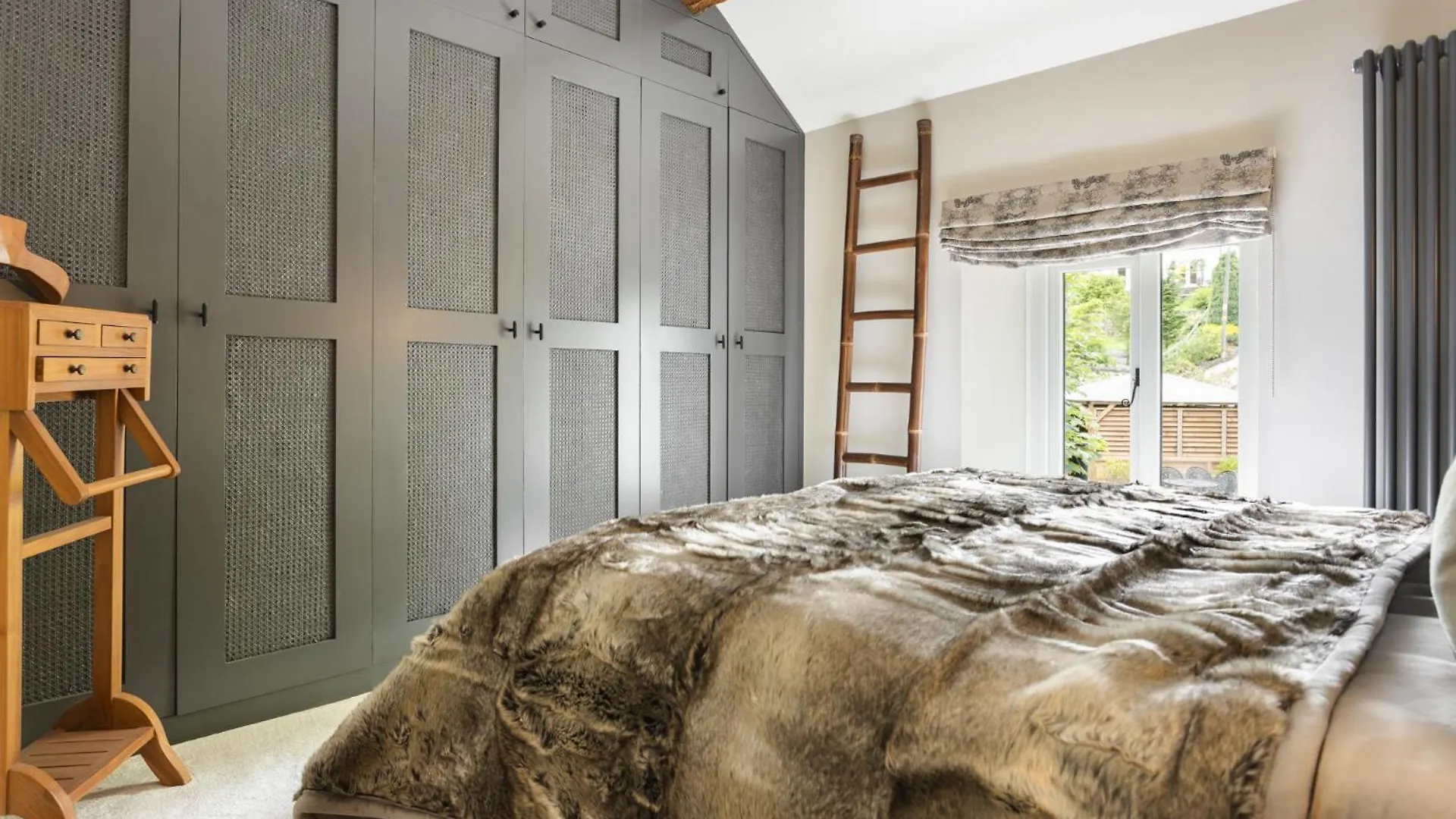 Coronation Family Cottage, Modernised 200-year-old District With Private Hot Tub And Parking Holiday home Lindale