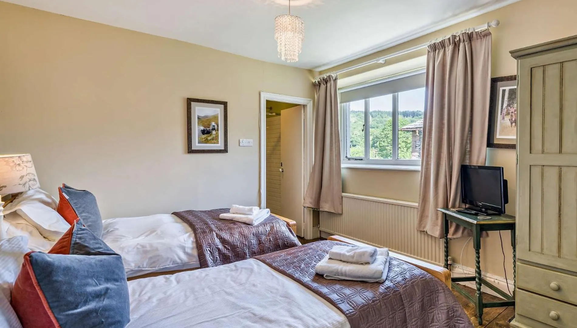 8 Bed In Sz226 * Grizedale