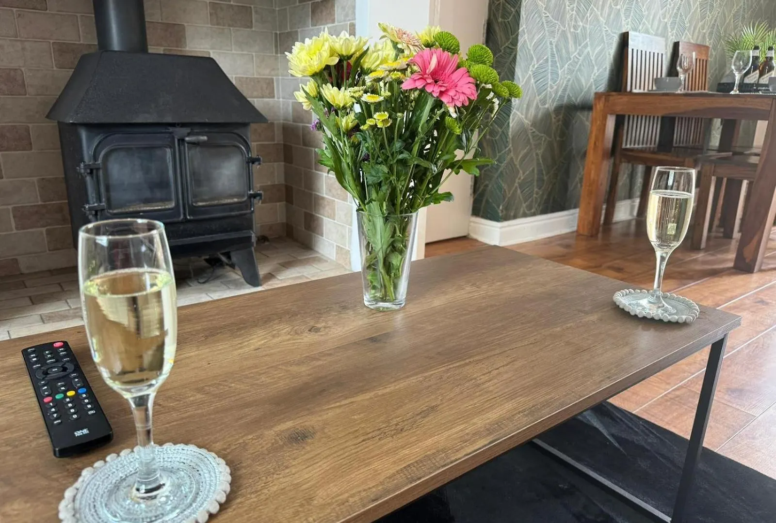 Woodman House- 7 Bed House Apartment *