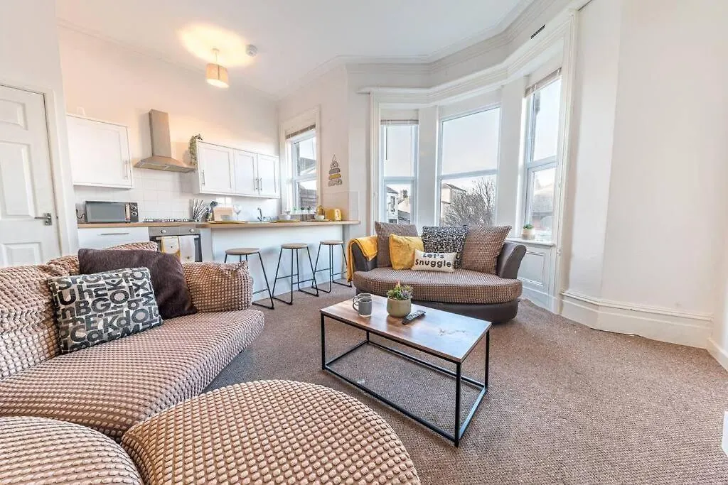 Spacious 3-bed Flat Sleeps 6 With Free Wifi By Amazing Spaces Relocations Ltd Барроу-ин-Фернесс