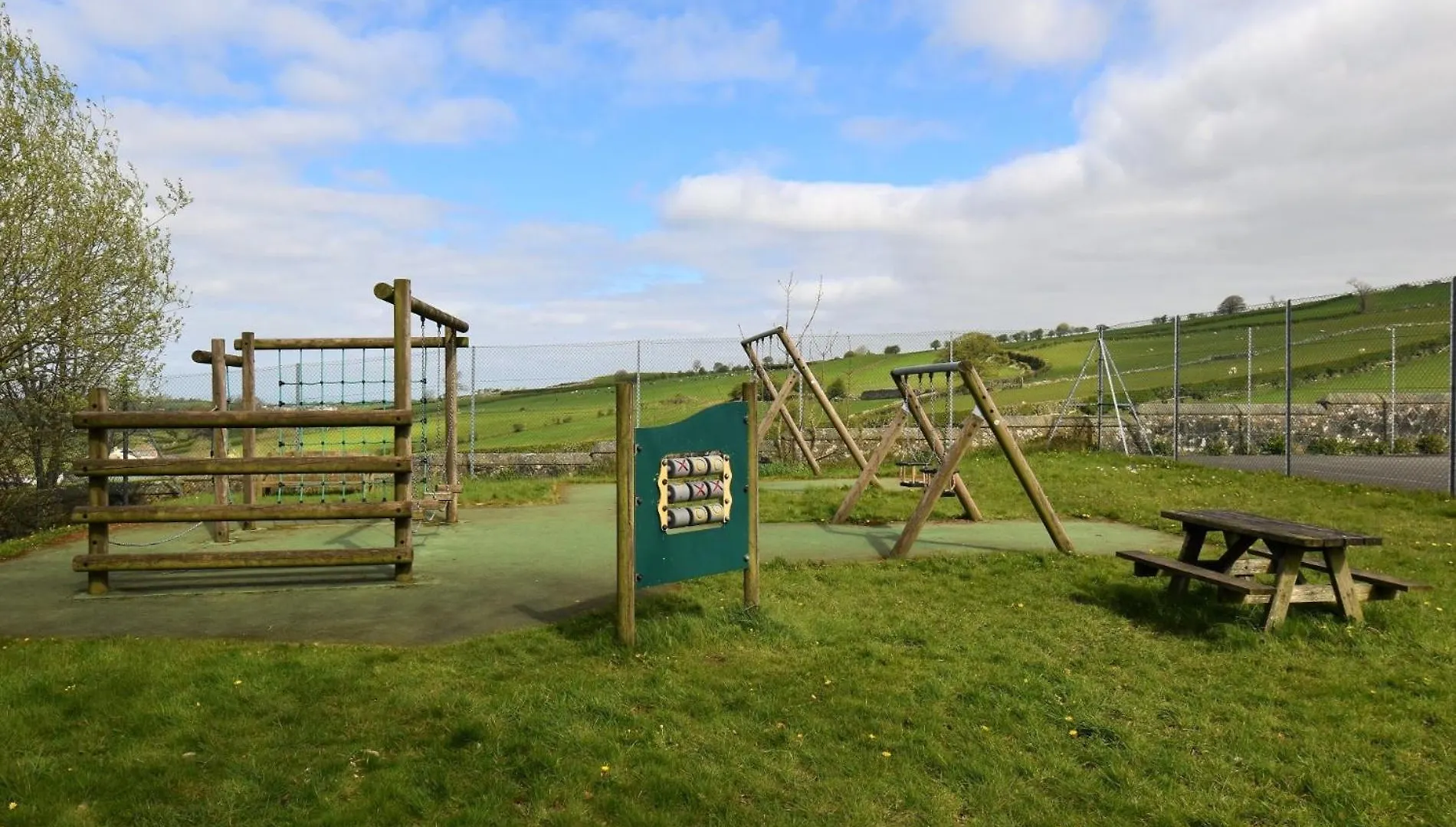 Vakantiehuis 2 Bed In Bassenthwaite Sz060 *