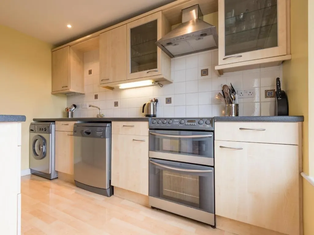 Holiday home 3 Bed In Sz540 *
