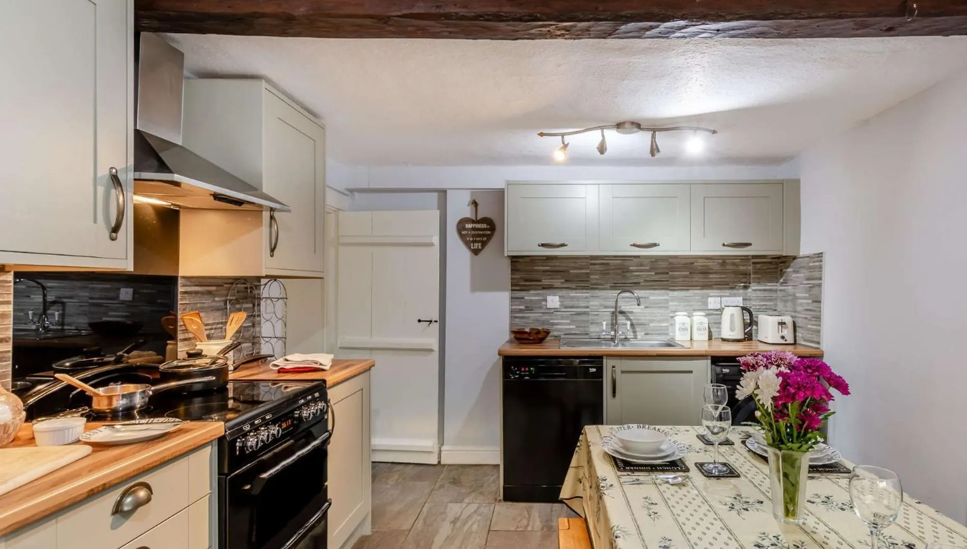 2 Bed In 89748 Holiday home